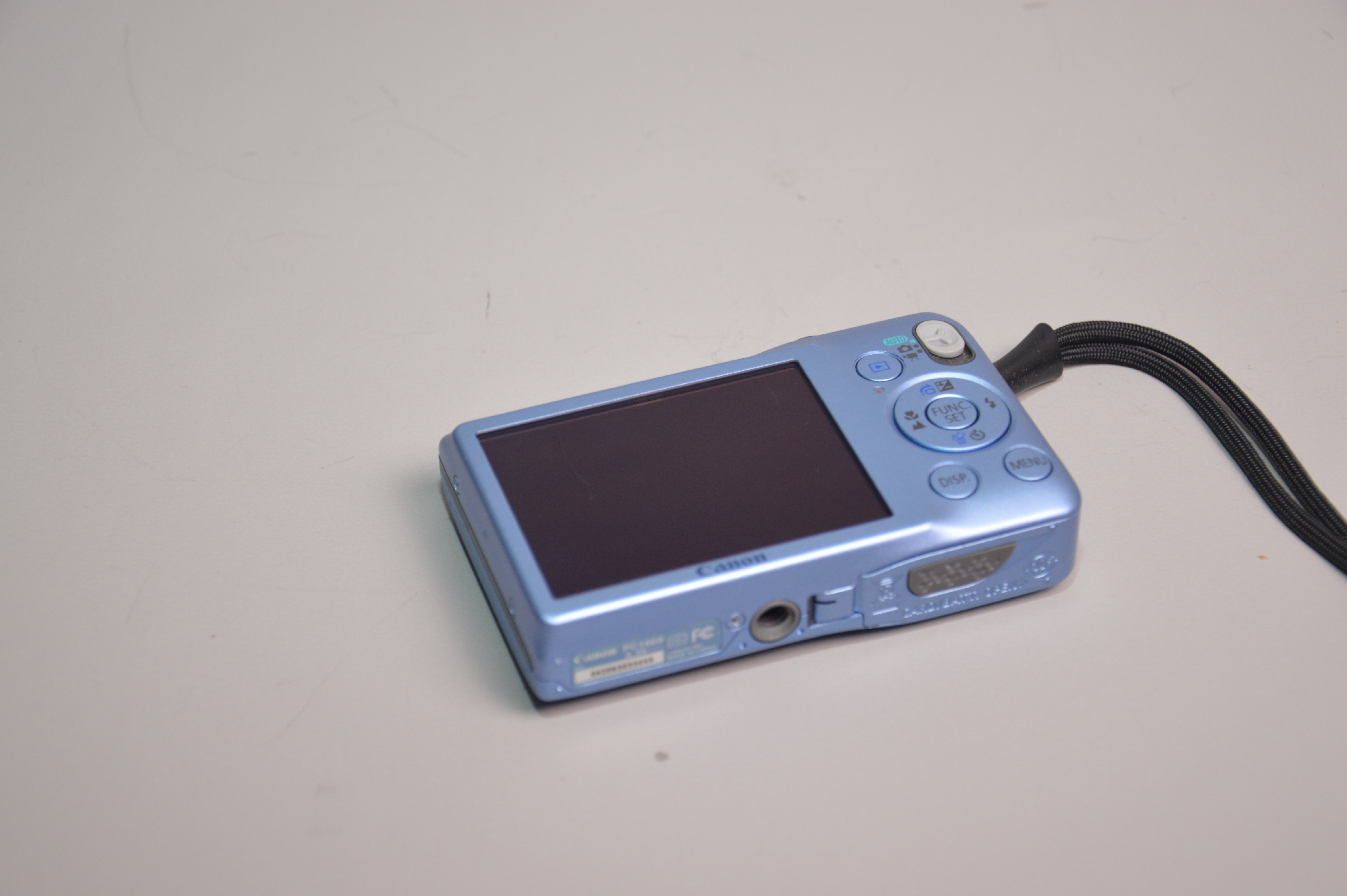 Canon SD1300 IS 12.1 MP Digital Camera