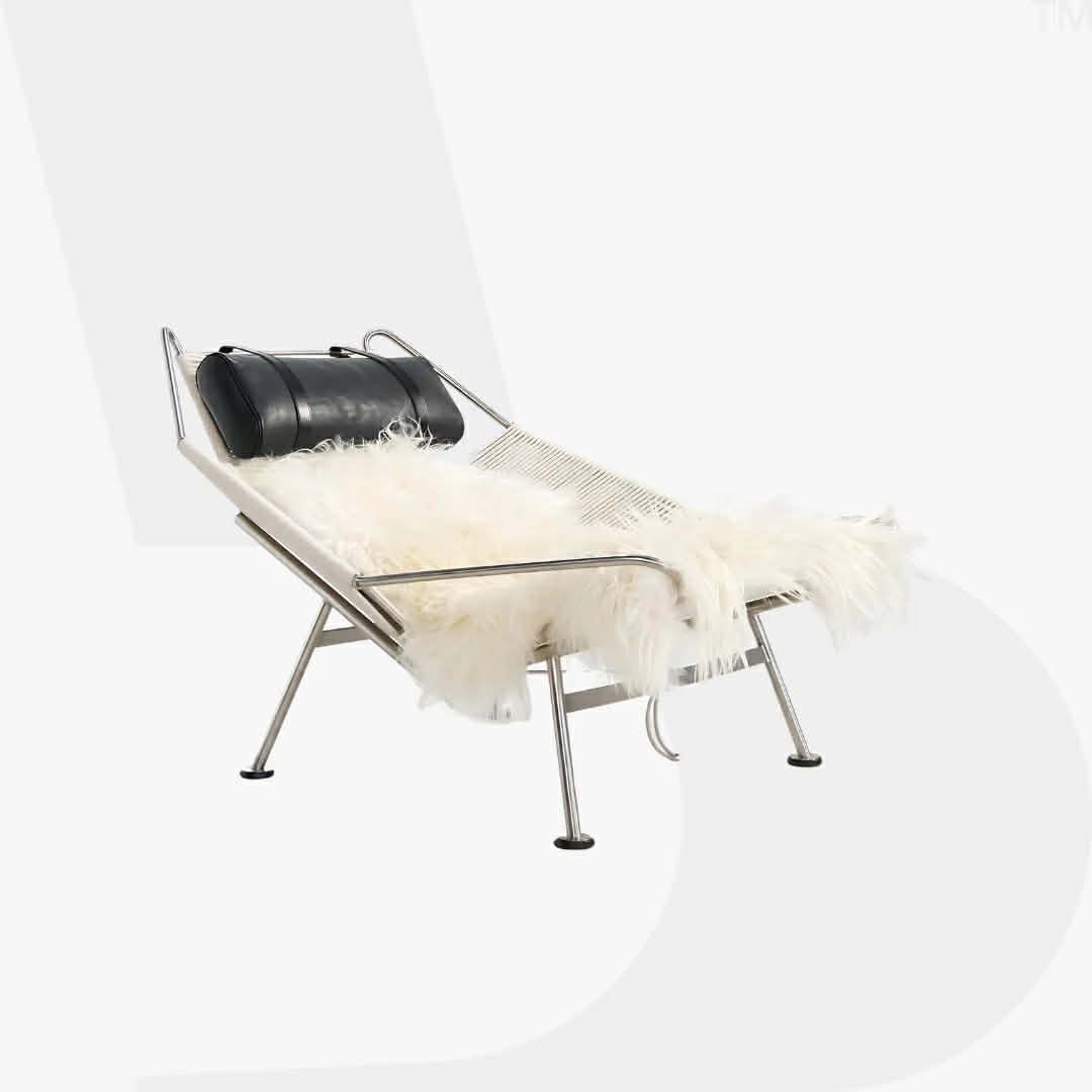PP225 Lounge Chair