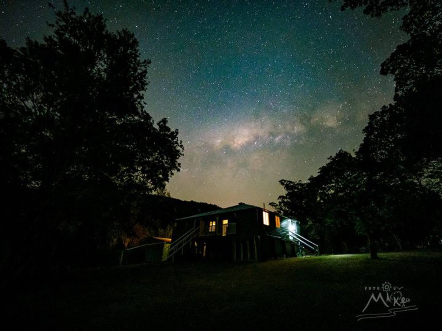 Harris Cottage (Refurbished Queenslander)