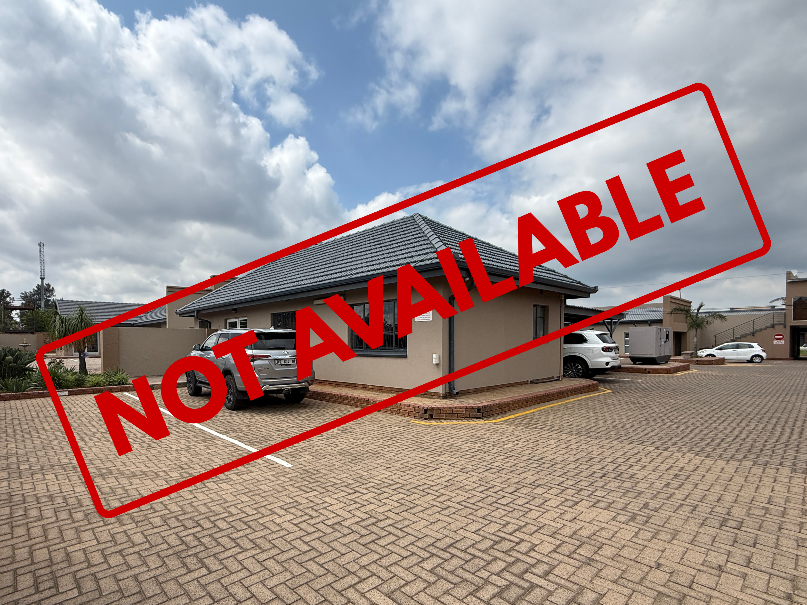 UNIT 34G – 98m² Secure Office for Rent in Witbank | IOccupied