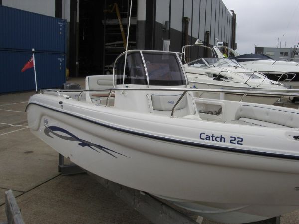 2007 Ranieri Voyager 22