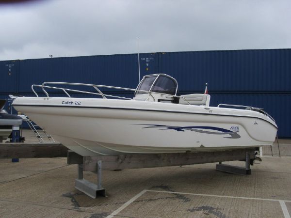 2007 Ranieri Voyager 22