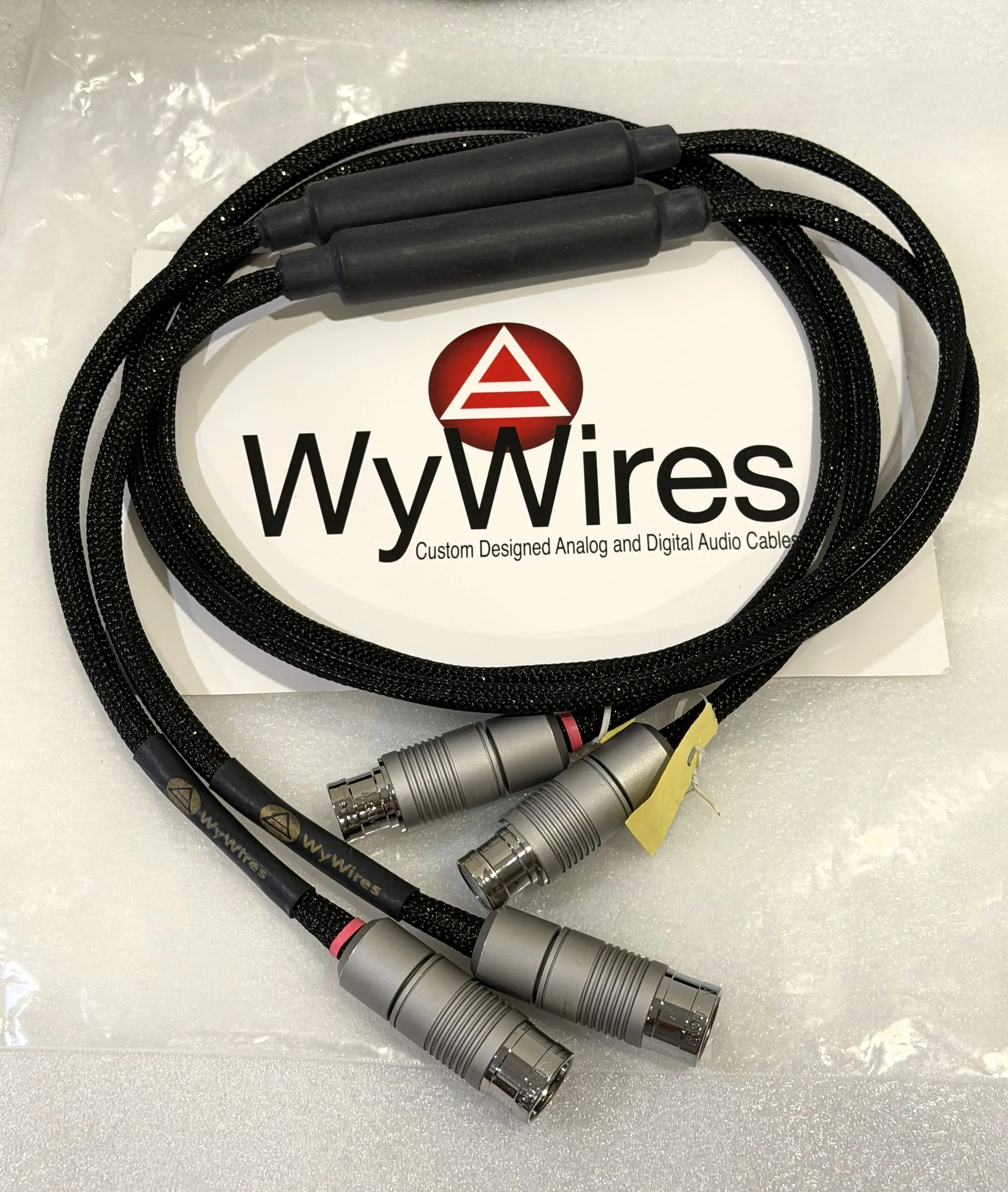 (SOLD) WyWires Gold Series Analog Interconnect – XLR (Balanced) Pair