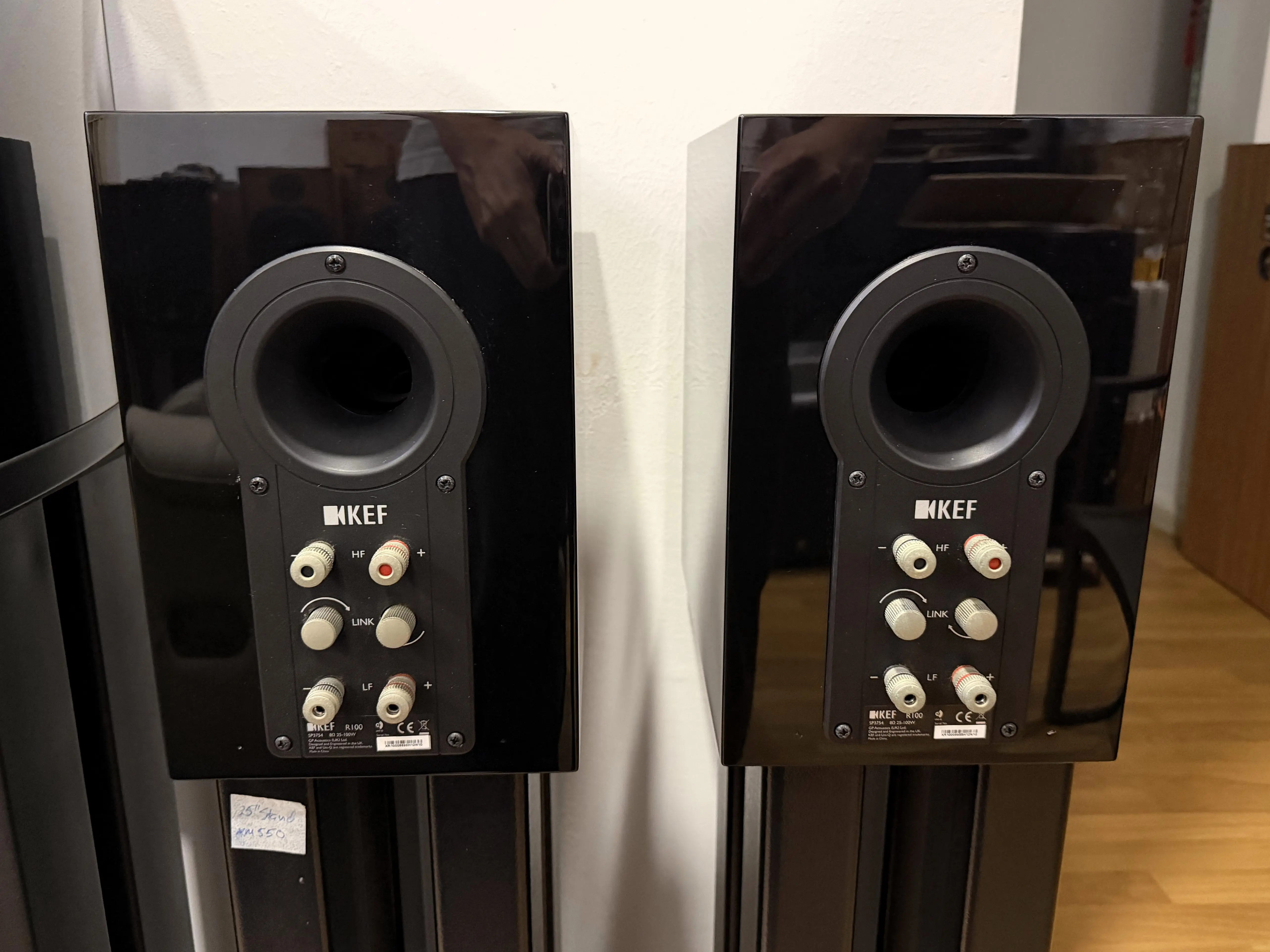 (SOLD) KEF R100 Bookshelf Speaker (R Series – Uni-Q)
