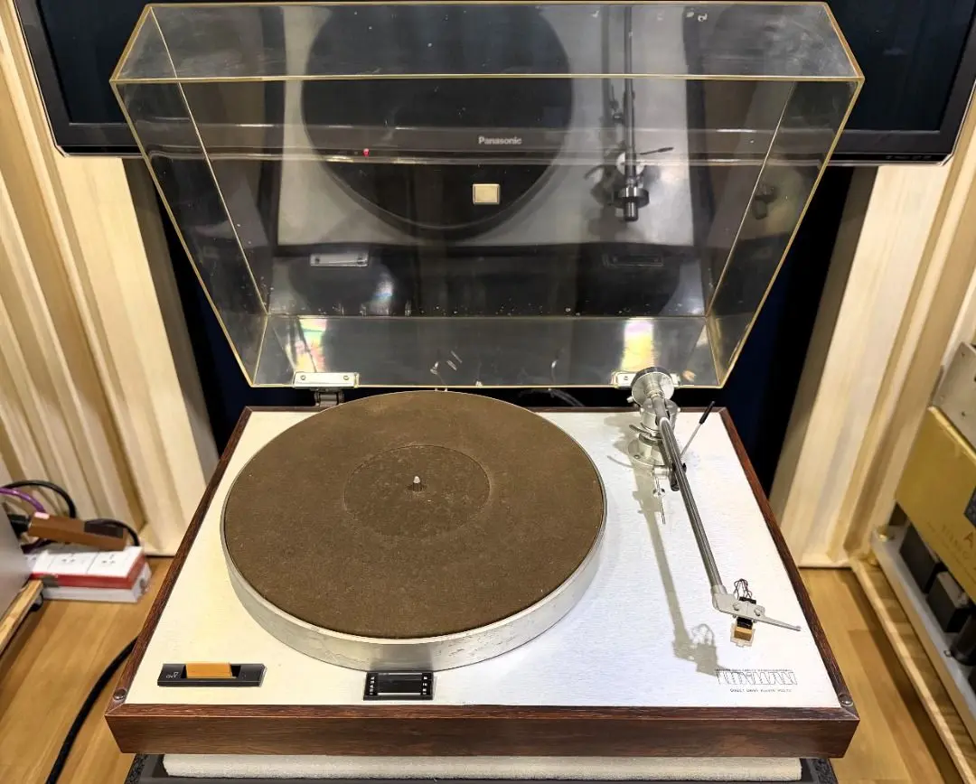 Luxman PD-272 Direct-Drive Turntable