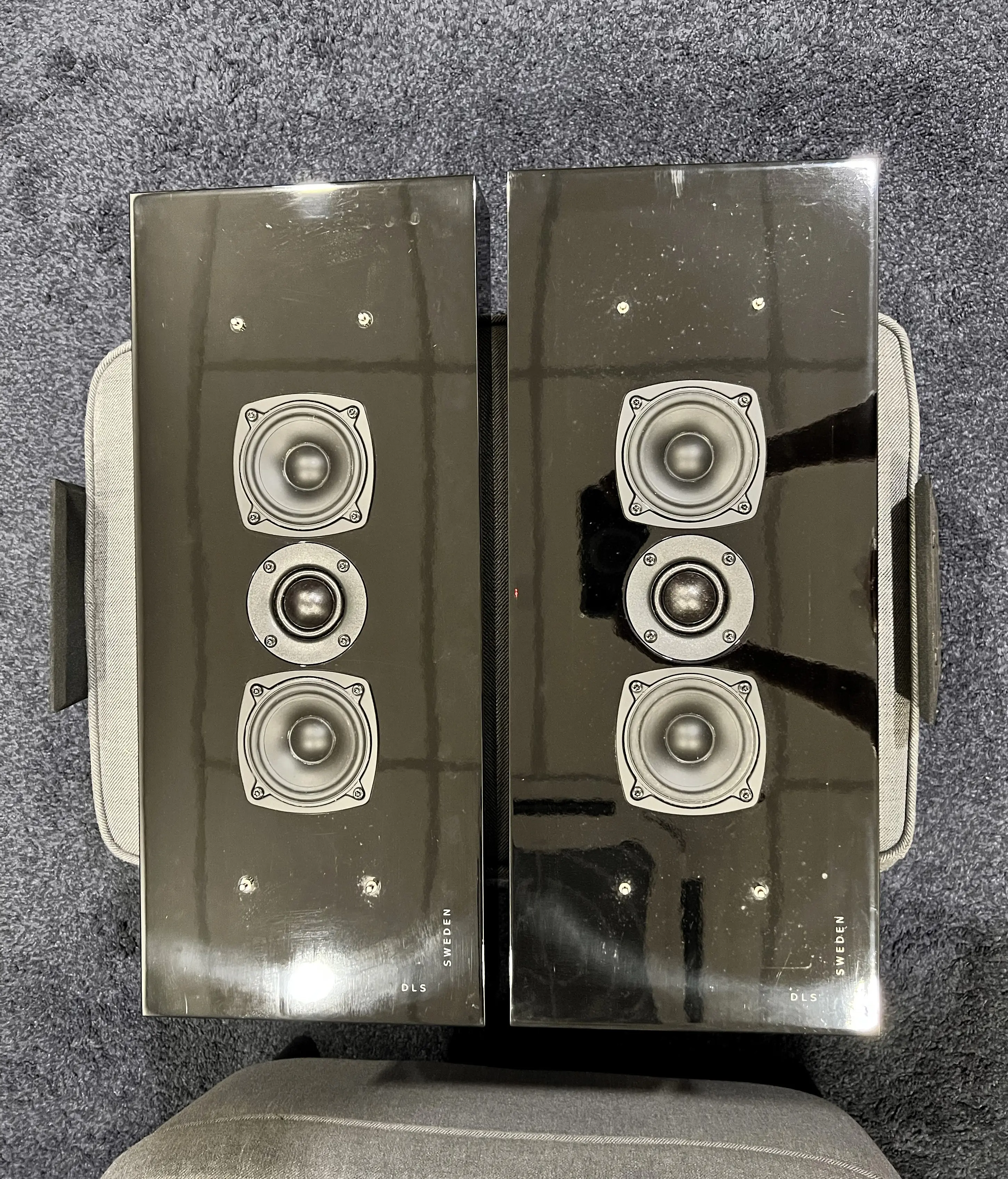 DLS Flatbox Large Speaker in Black Piano Finish