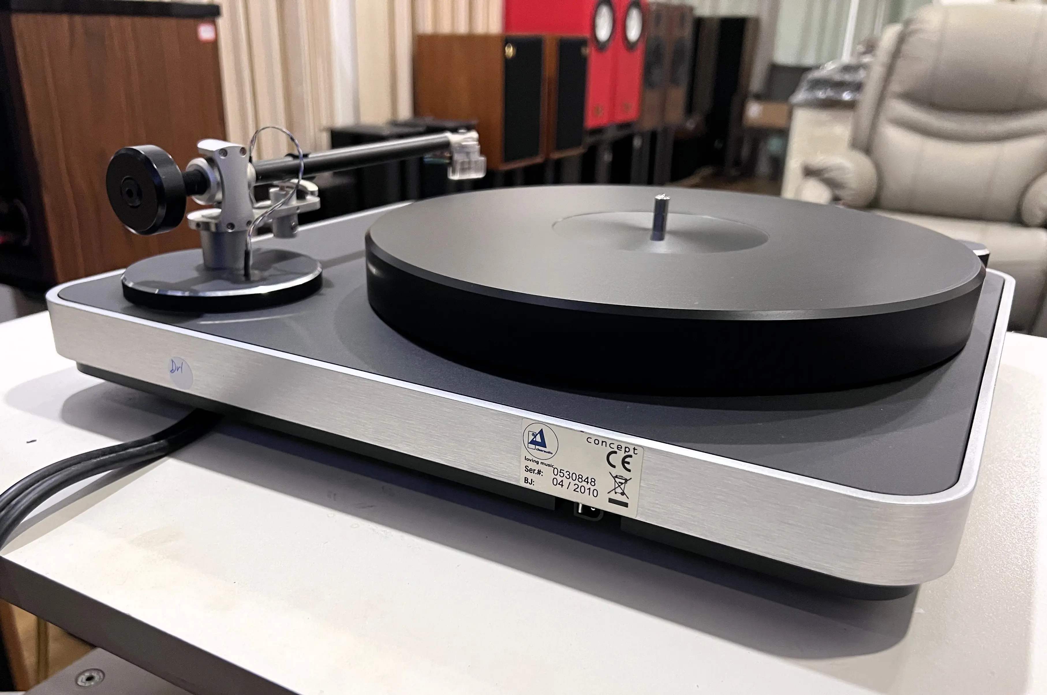 Clearaudio Concept Turntable with Original Concept MM Cartridge