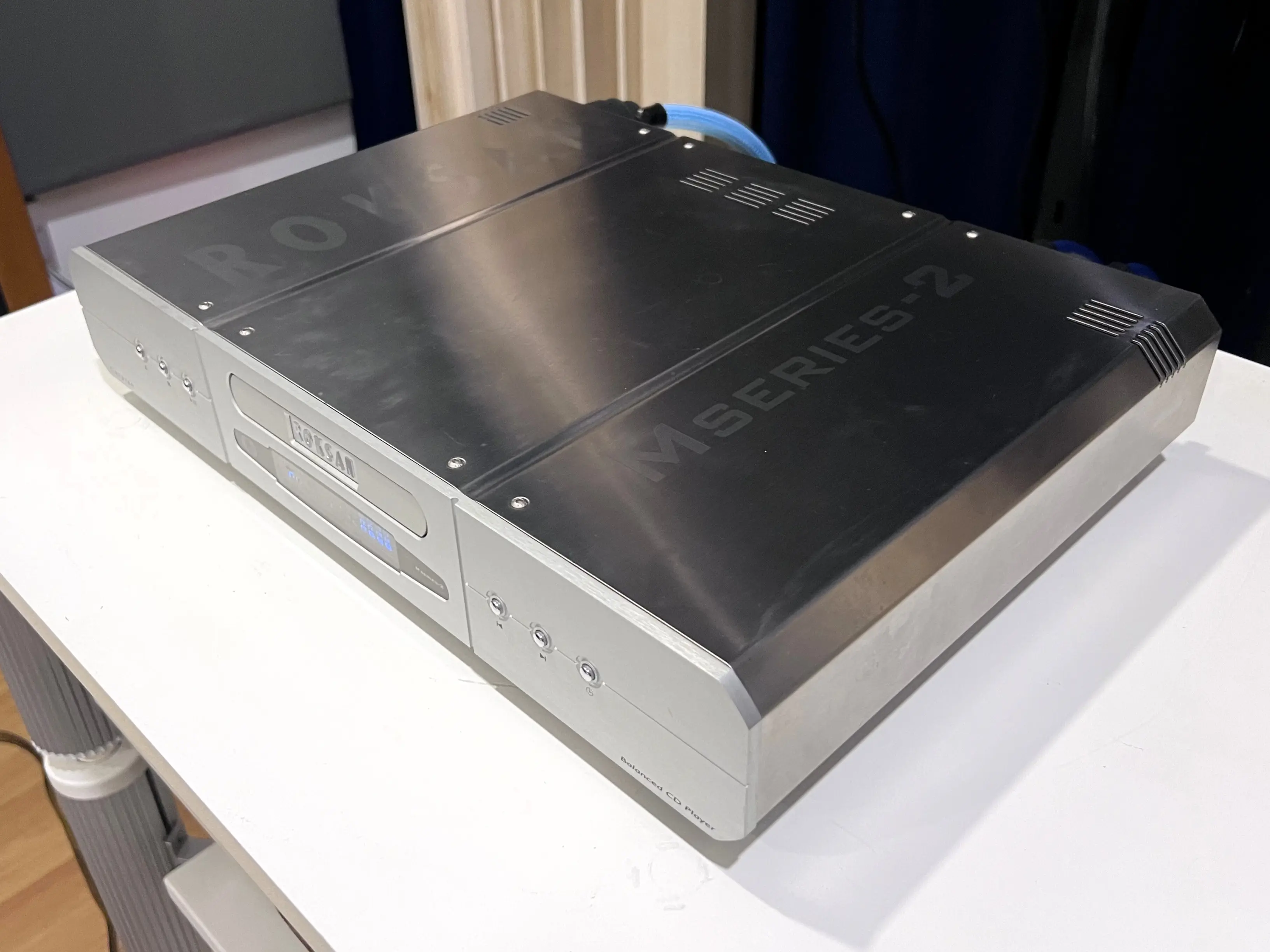 (SOLD) Roksan Caspian M2 CD Player – Award-Winning High-End Performance