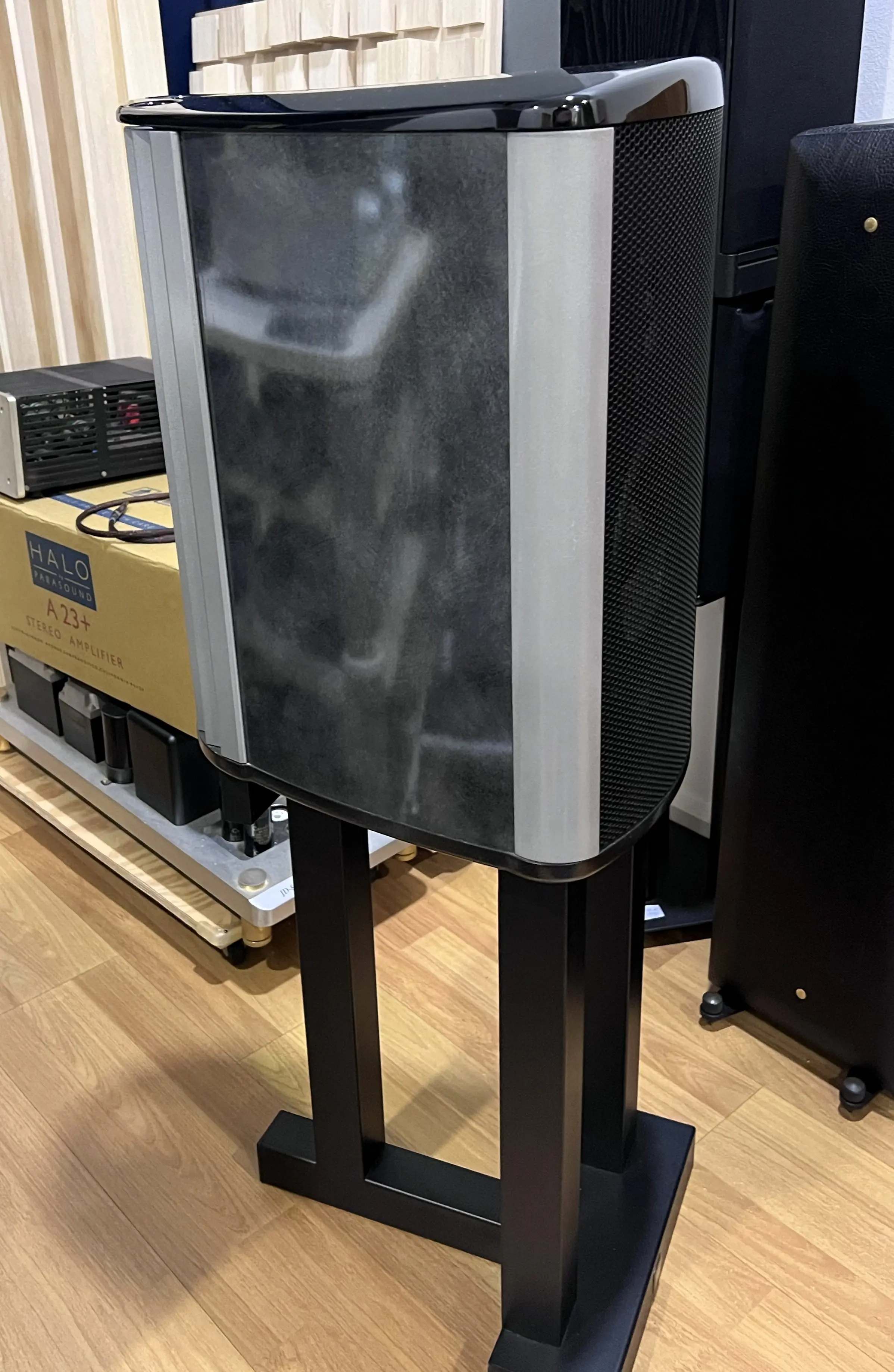 ATC SCM20-2 Active Monitors with Stand