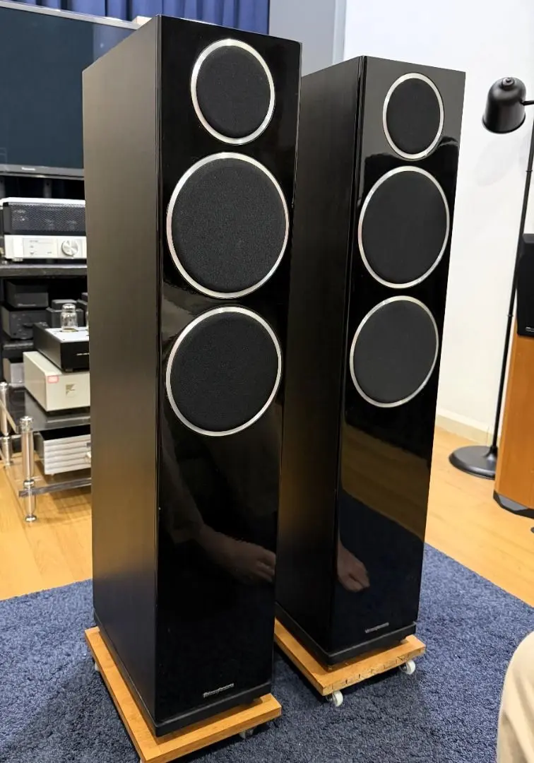 Wharfedale Diamond 230 Floorstanding Speakers (Pair)