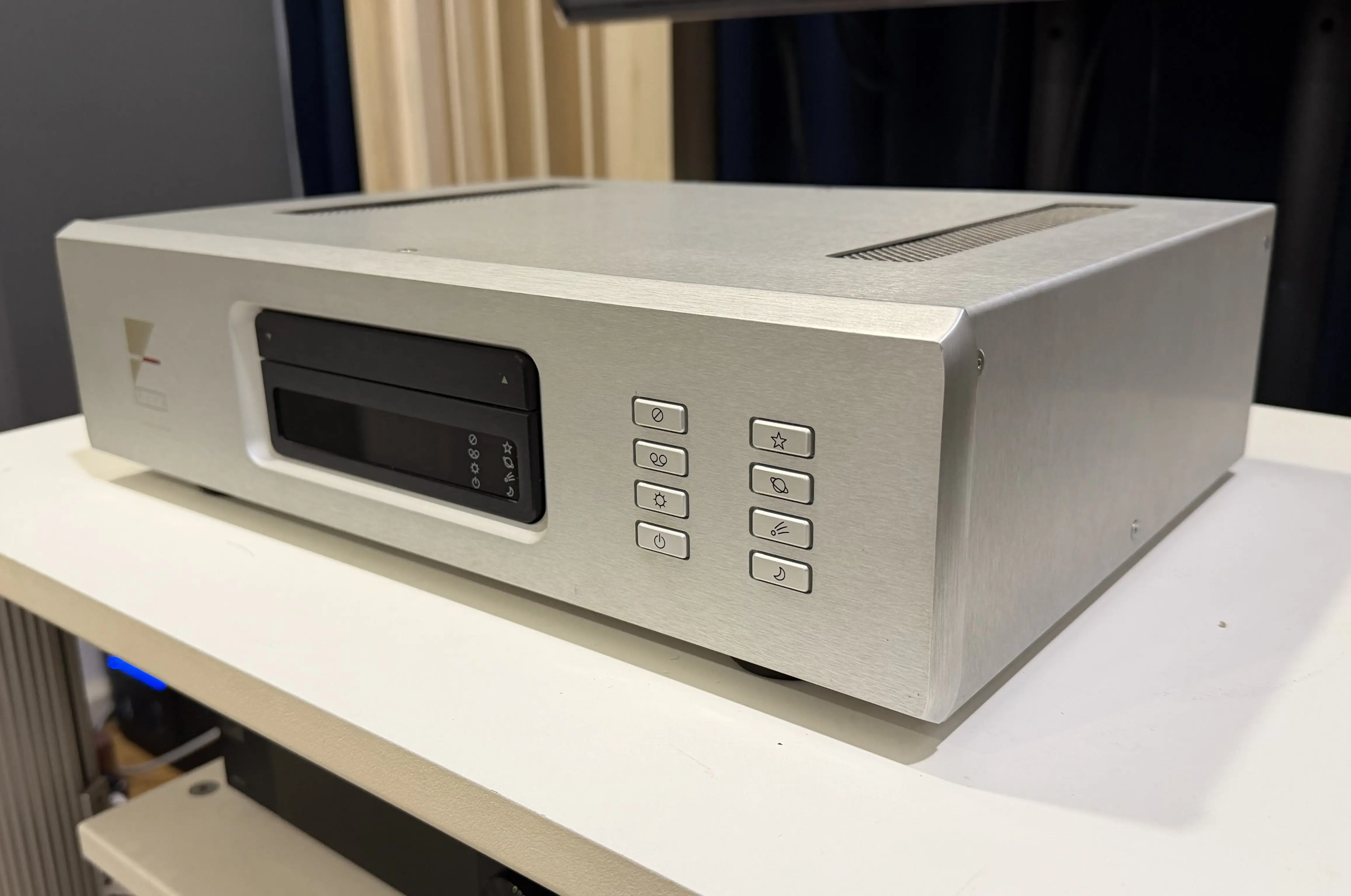Ayre AX-7e Integrated Amplifier