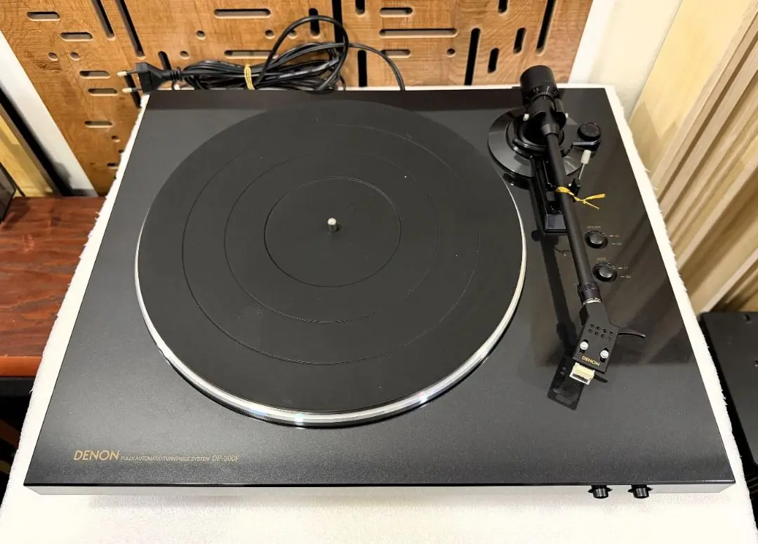 Denon DP-300F Fully Automatic Turntable