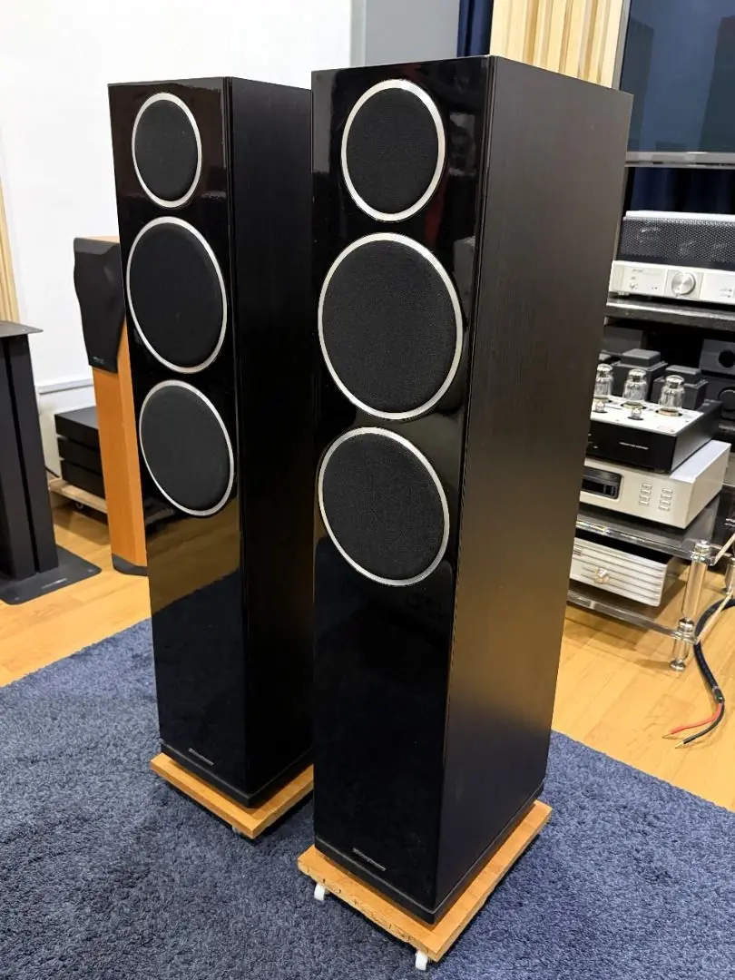 Wharfedale Diamond 230 Floorstanding Speakers (Pair)