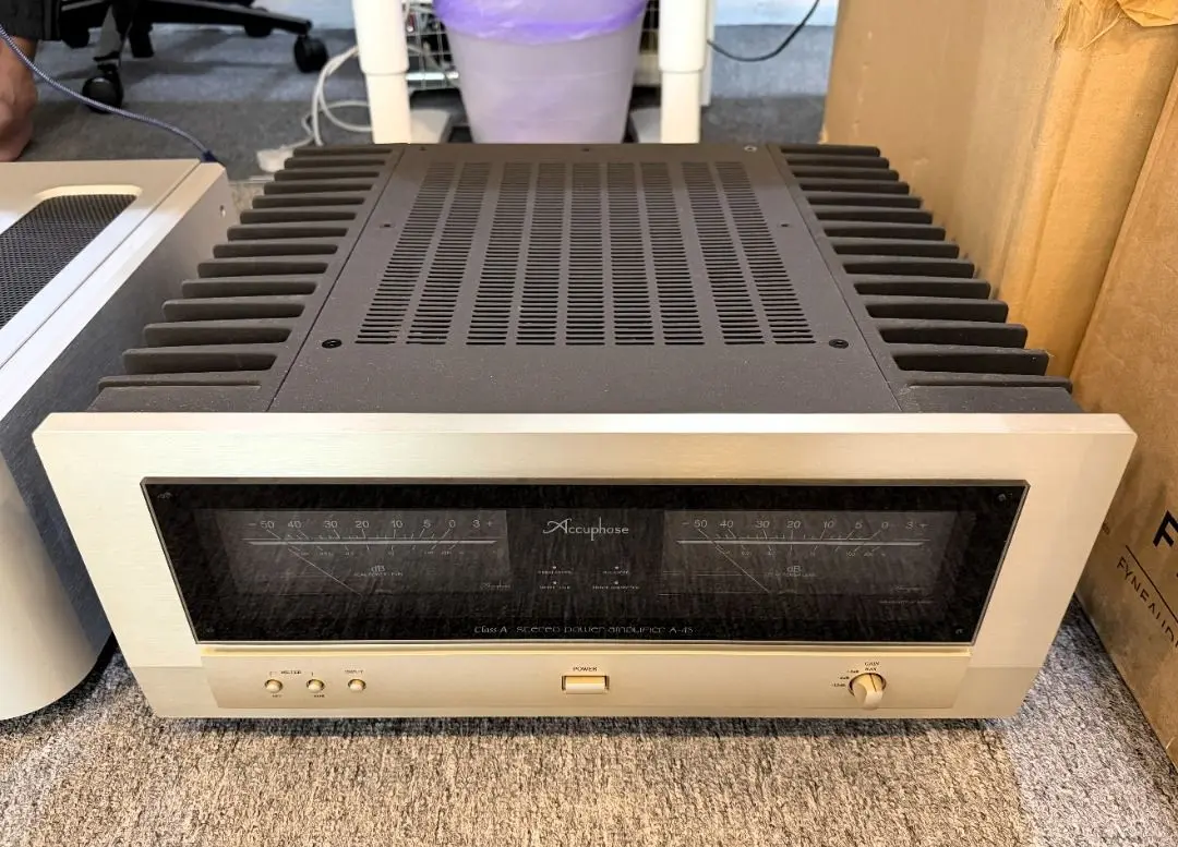 Accuphase A-45 Pure Class A Stereo Power Amplifier (Good Condition)