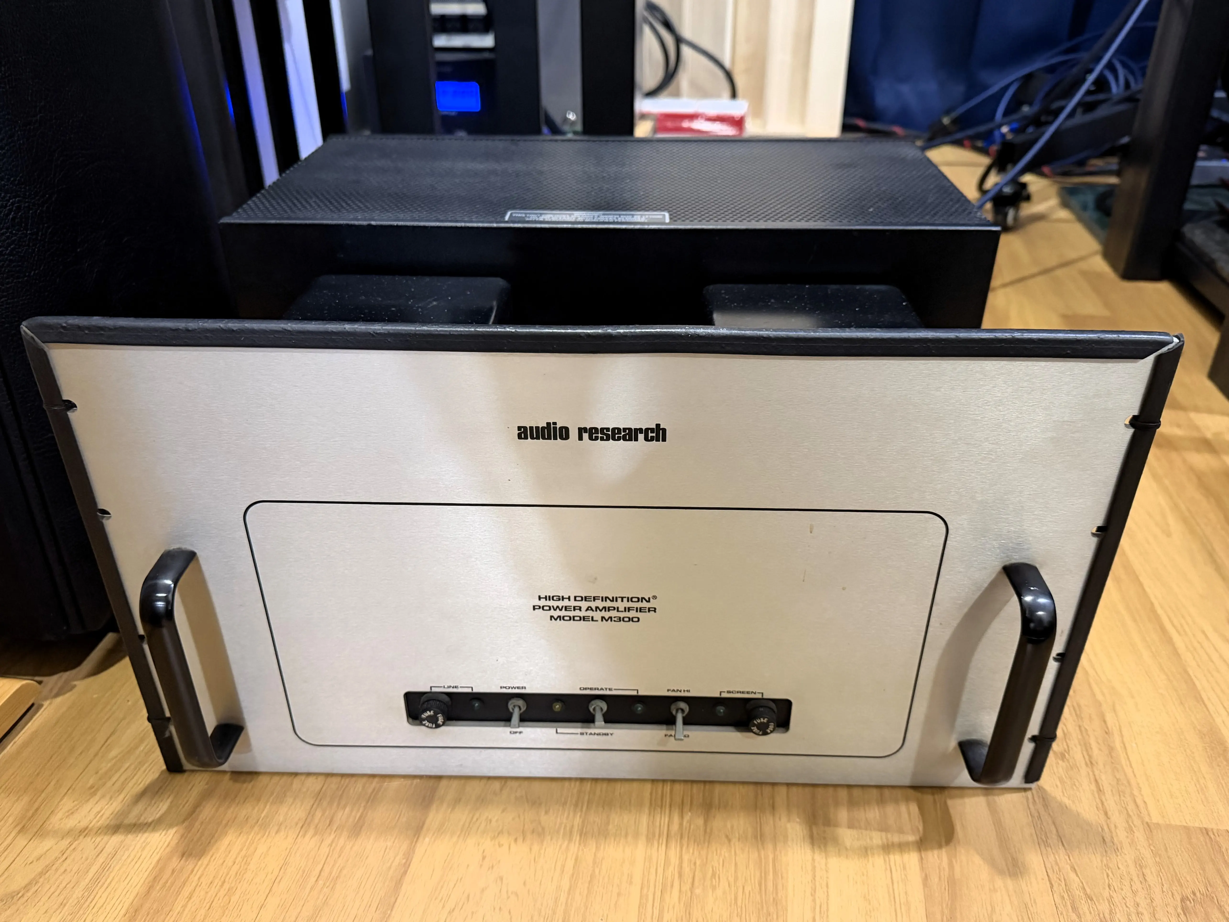 Audio Research M300 Monoblock Power Amplifiers (Pair) - 300W Hybrid