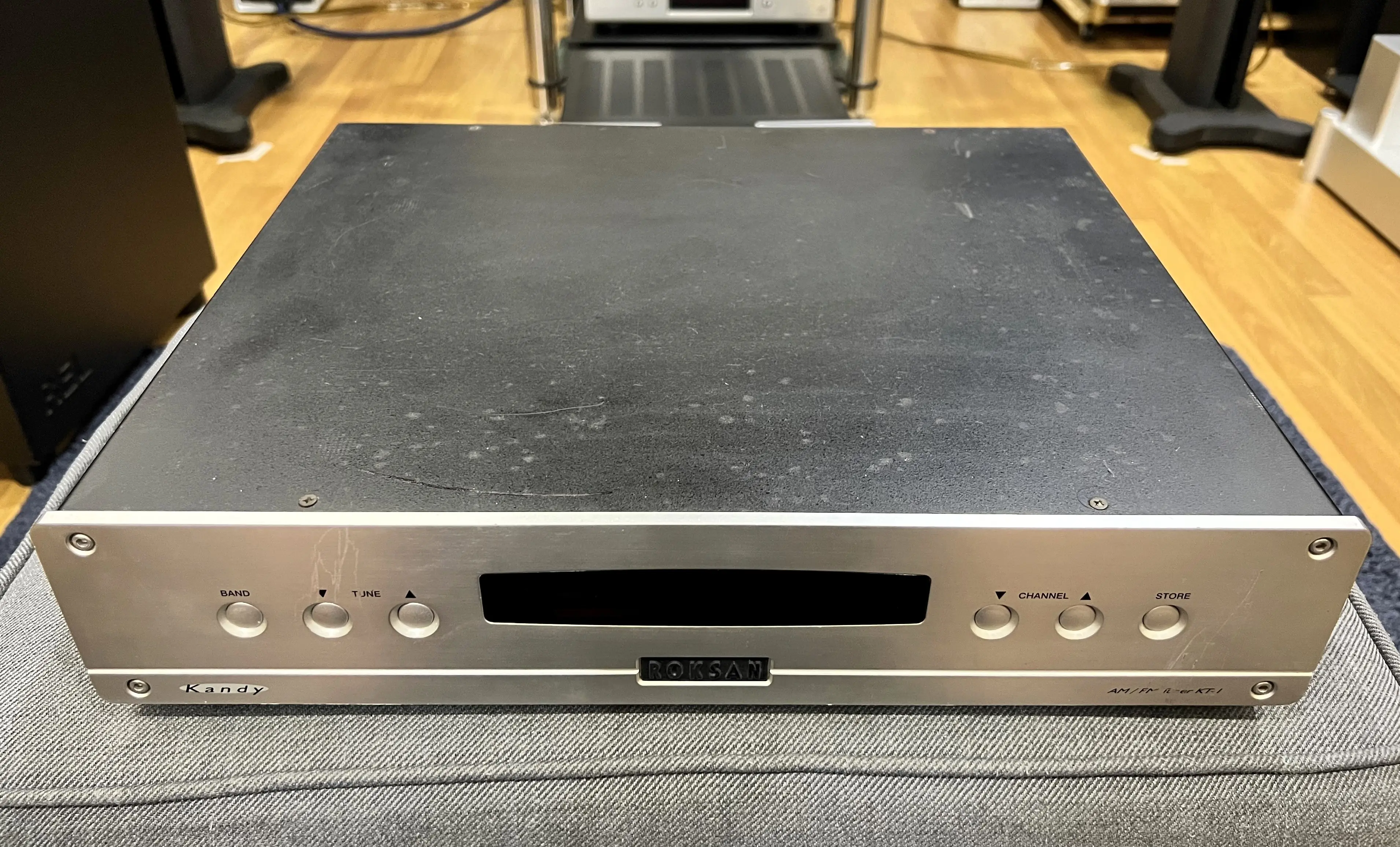 Roksan AM/FM Tuner KT-1