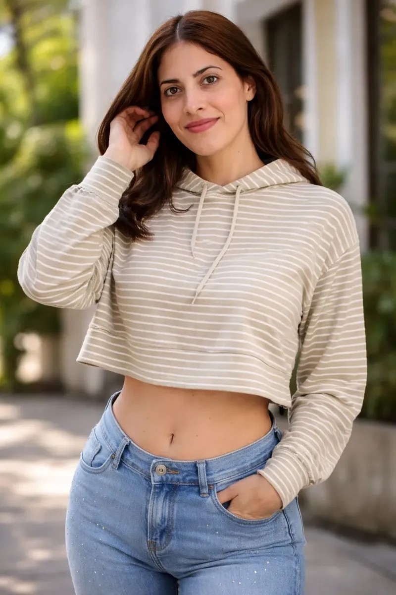 BUZO OVERSIZE RAYADO CON CAPUCHA (Artículo 111)