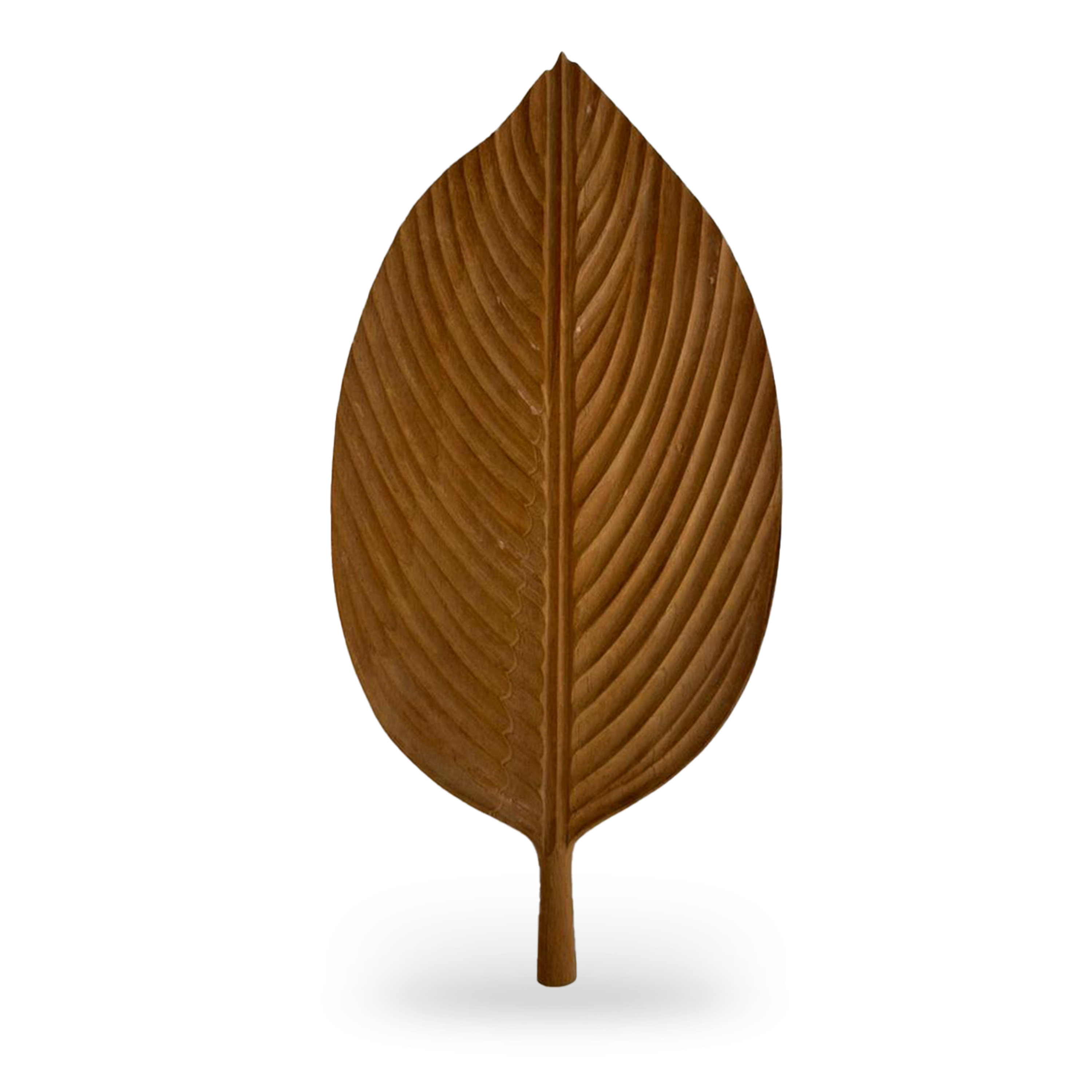 Escultura de hoja en madera