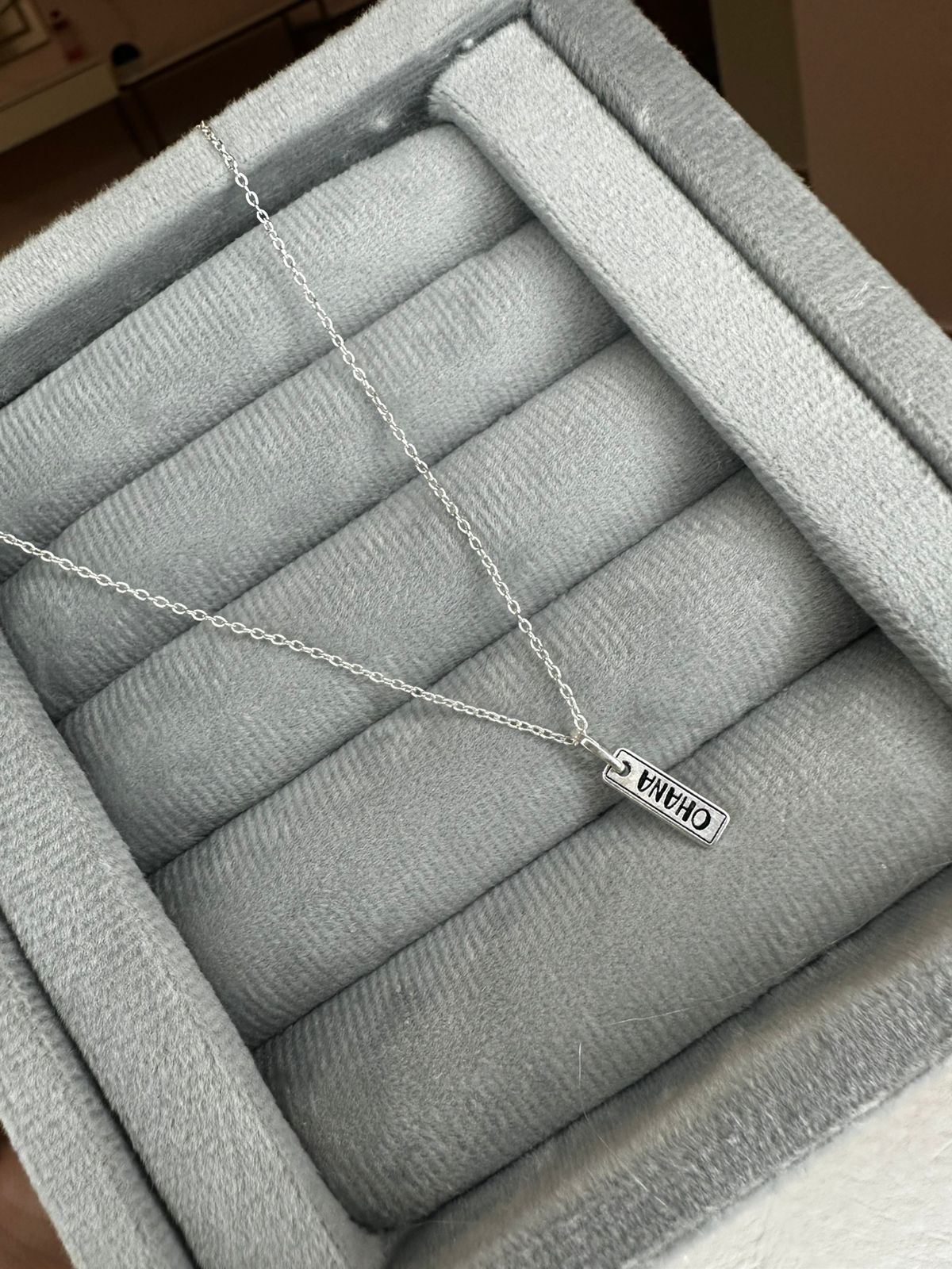 Colar Plaquinha Ohana