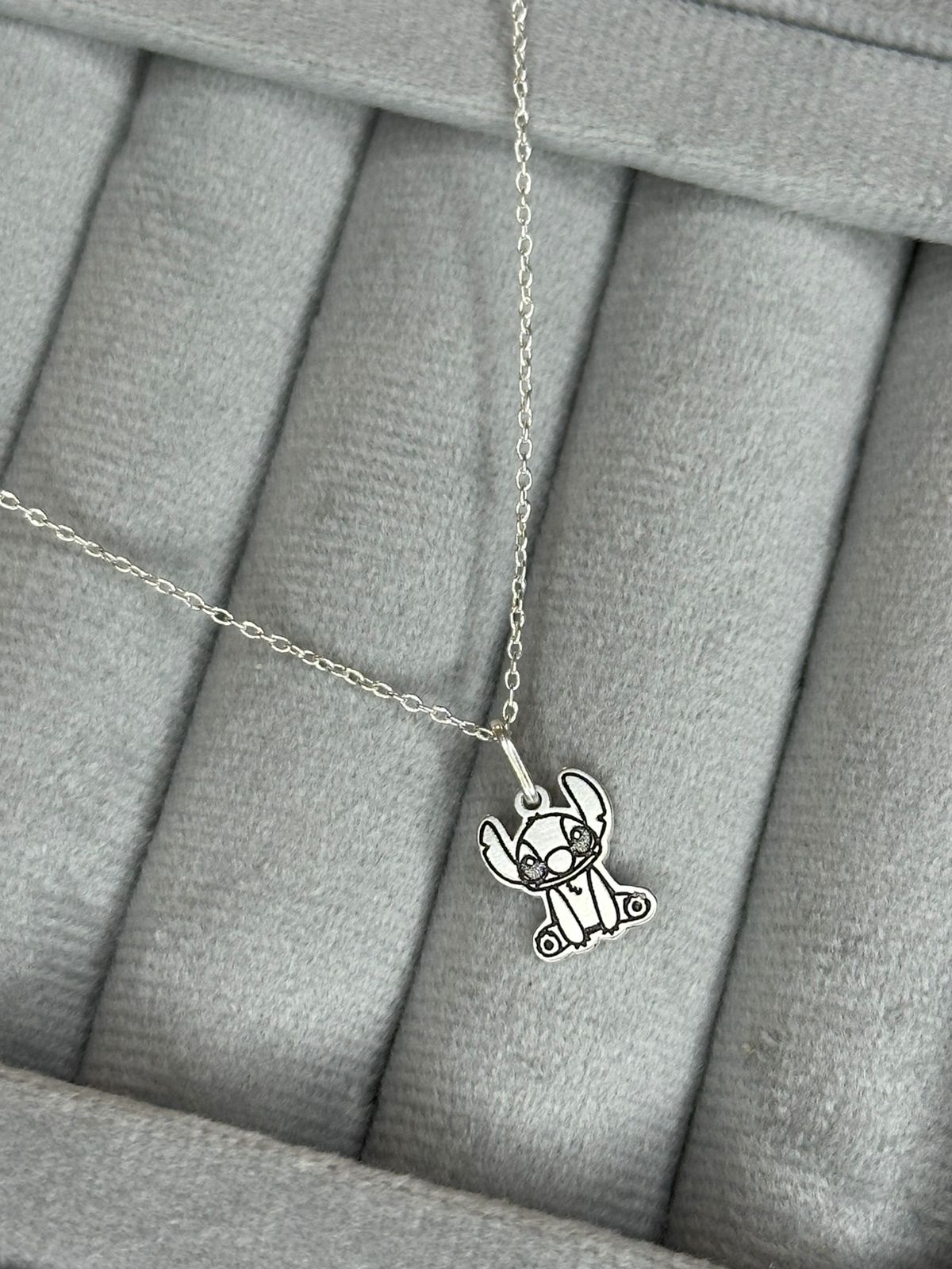 Gargantilha Alienígena Aguardando de Prata (40cm)