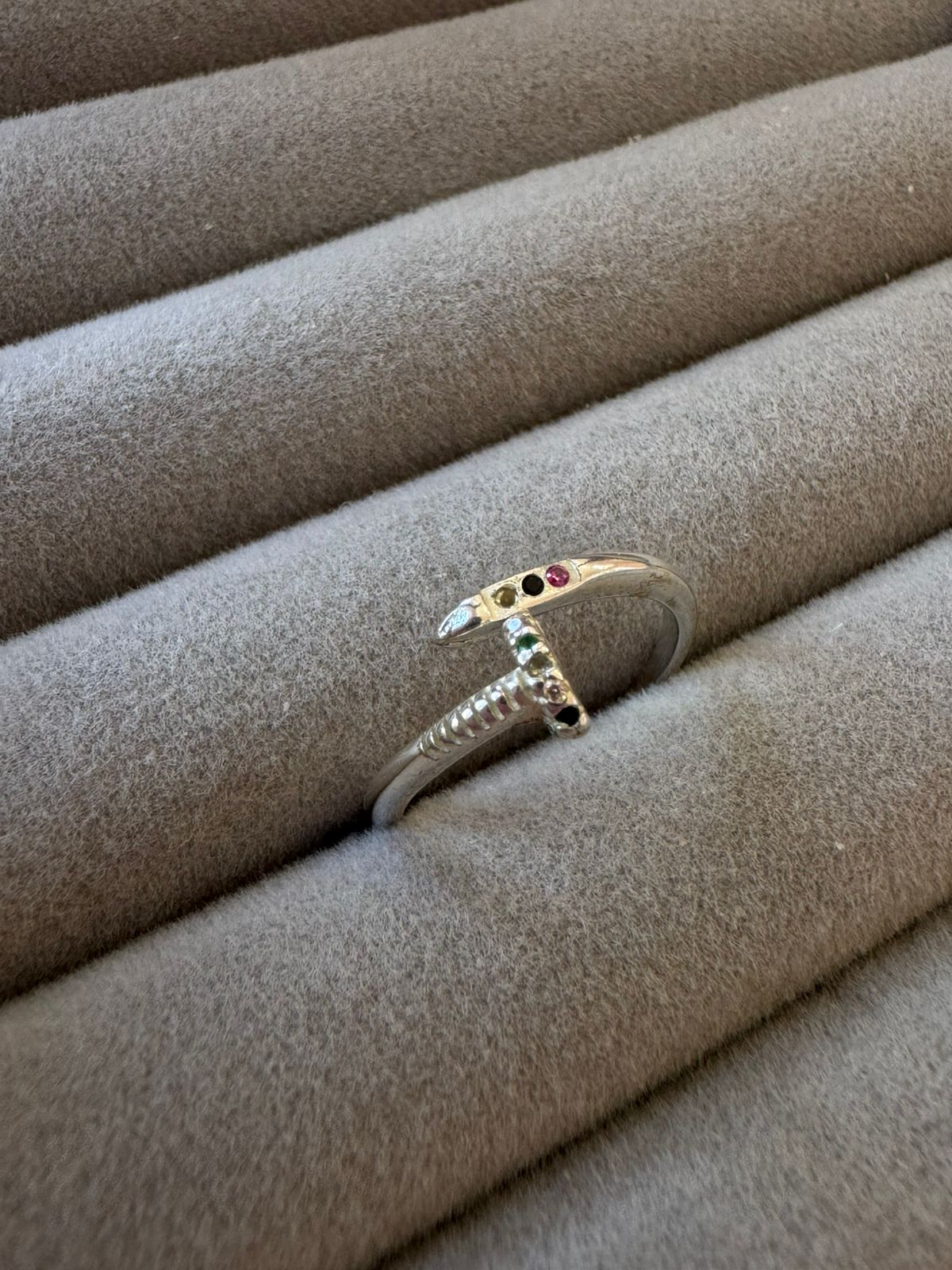 Anel Prego Regulável Cravejado Colorido de Prata