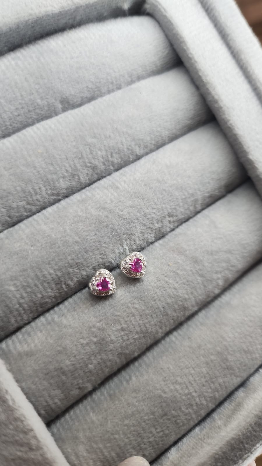 Brinco Coração Na Micro Zircônia Rosa