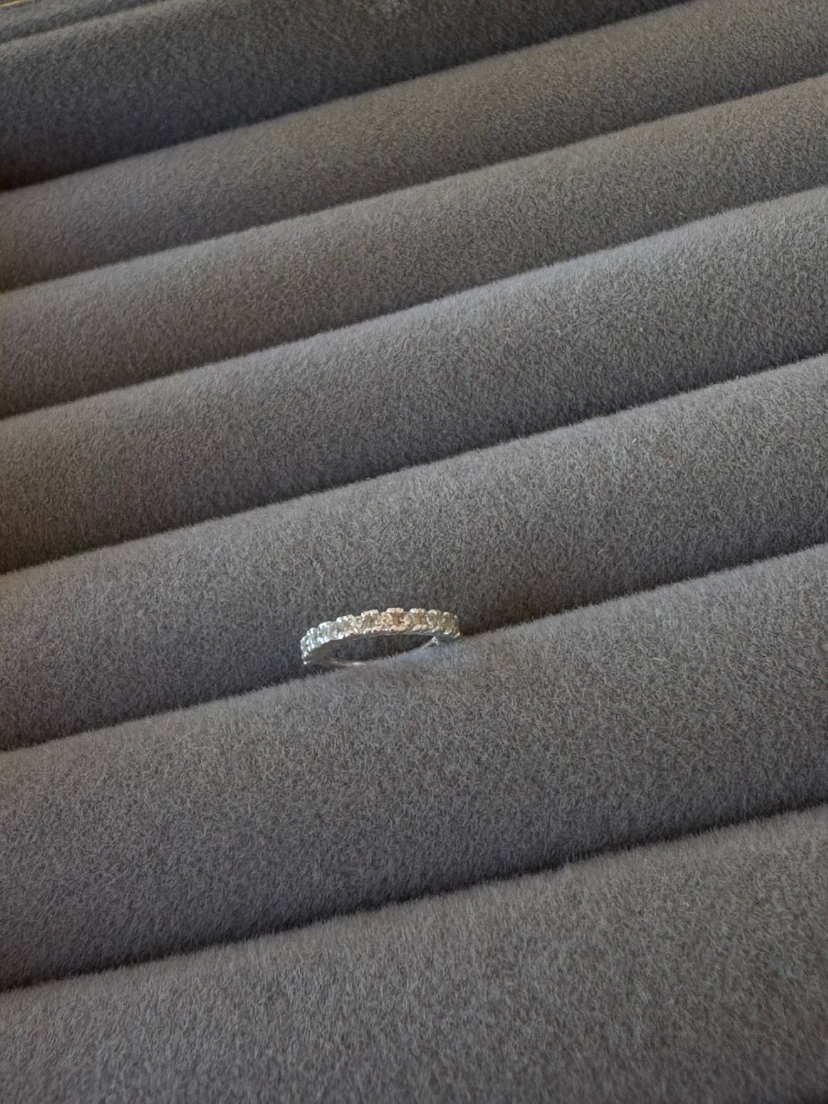 Piercing Argola Cravejada para Helix