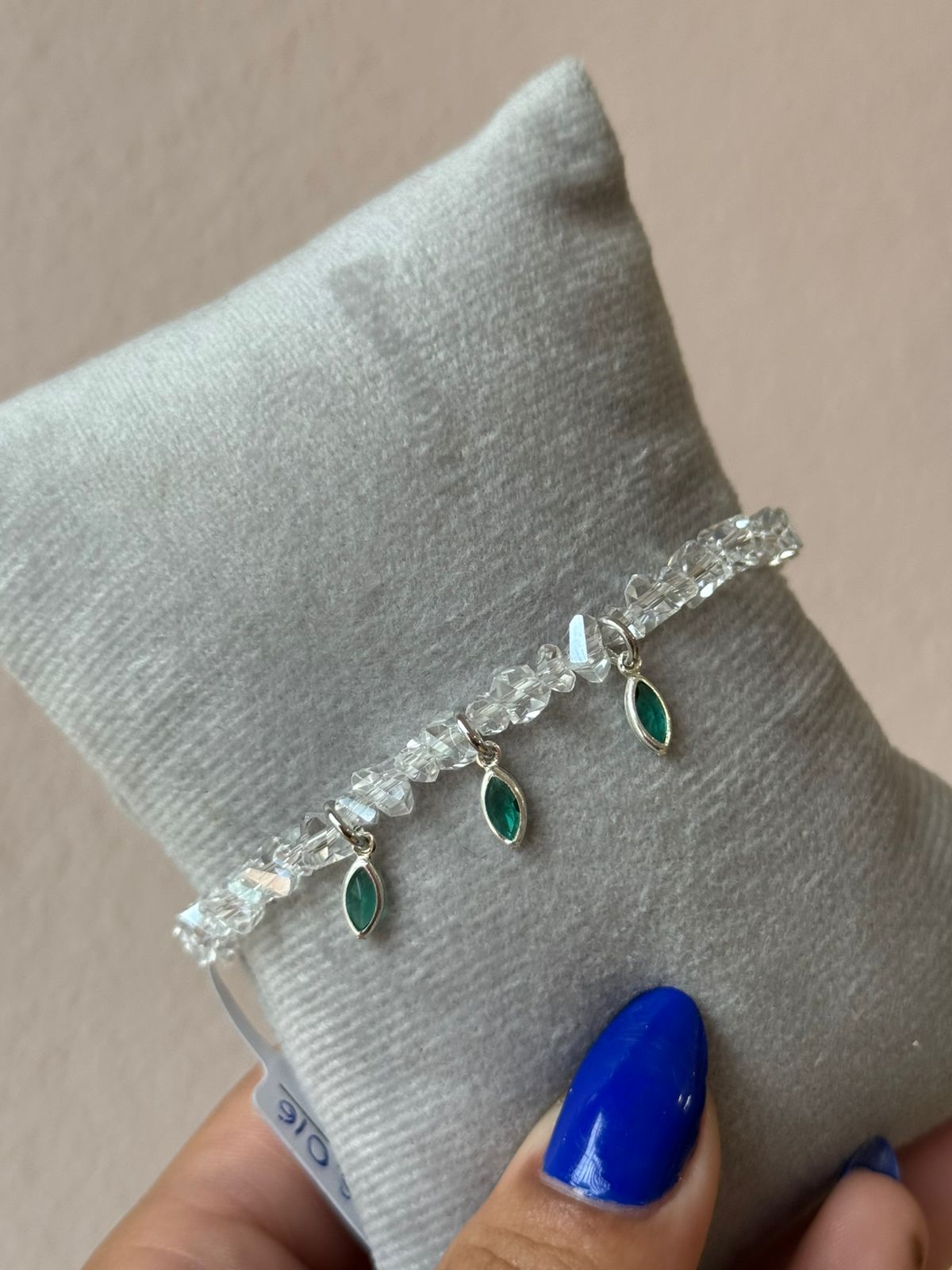 Pulseira de Cristais com Pingentes Pendentes Folheados a Prata