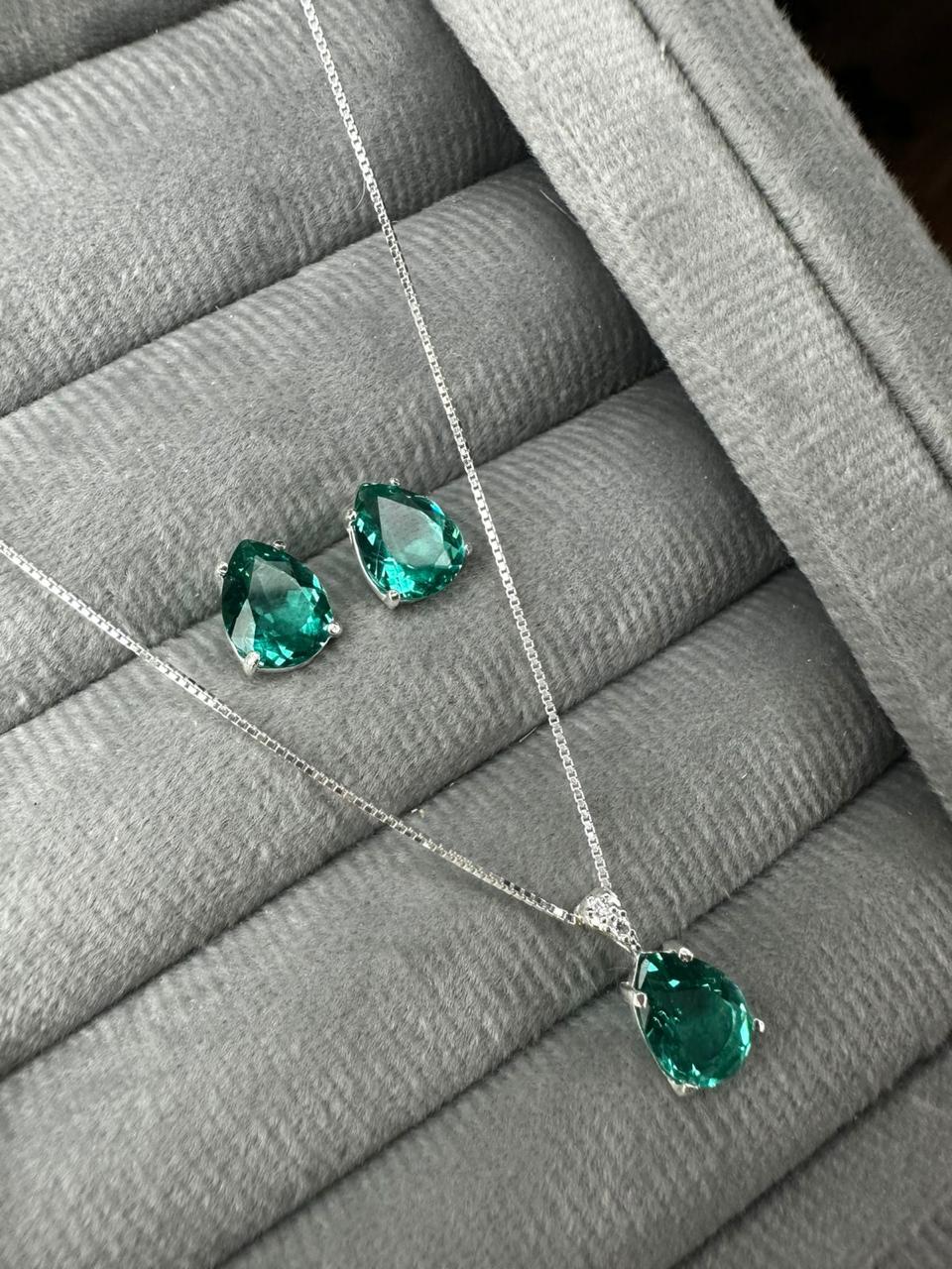 Conjunto Gota Com Zircônia Verde Água