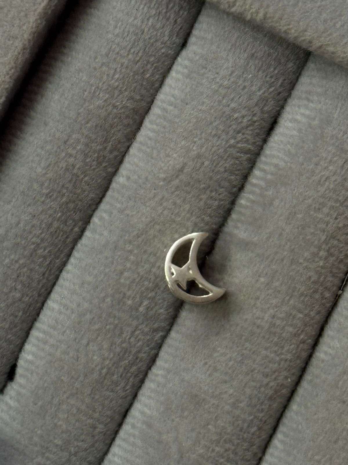 Berloque Lua Vazada com Estrela