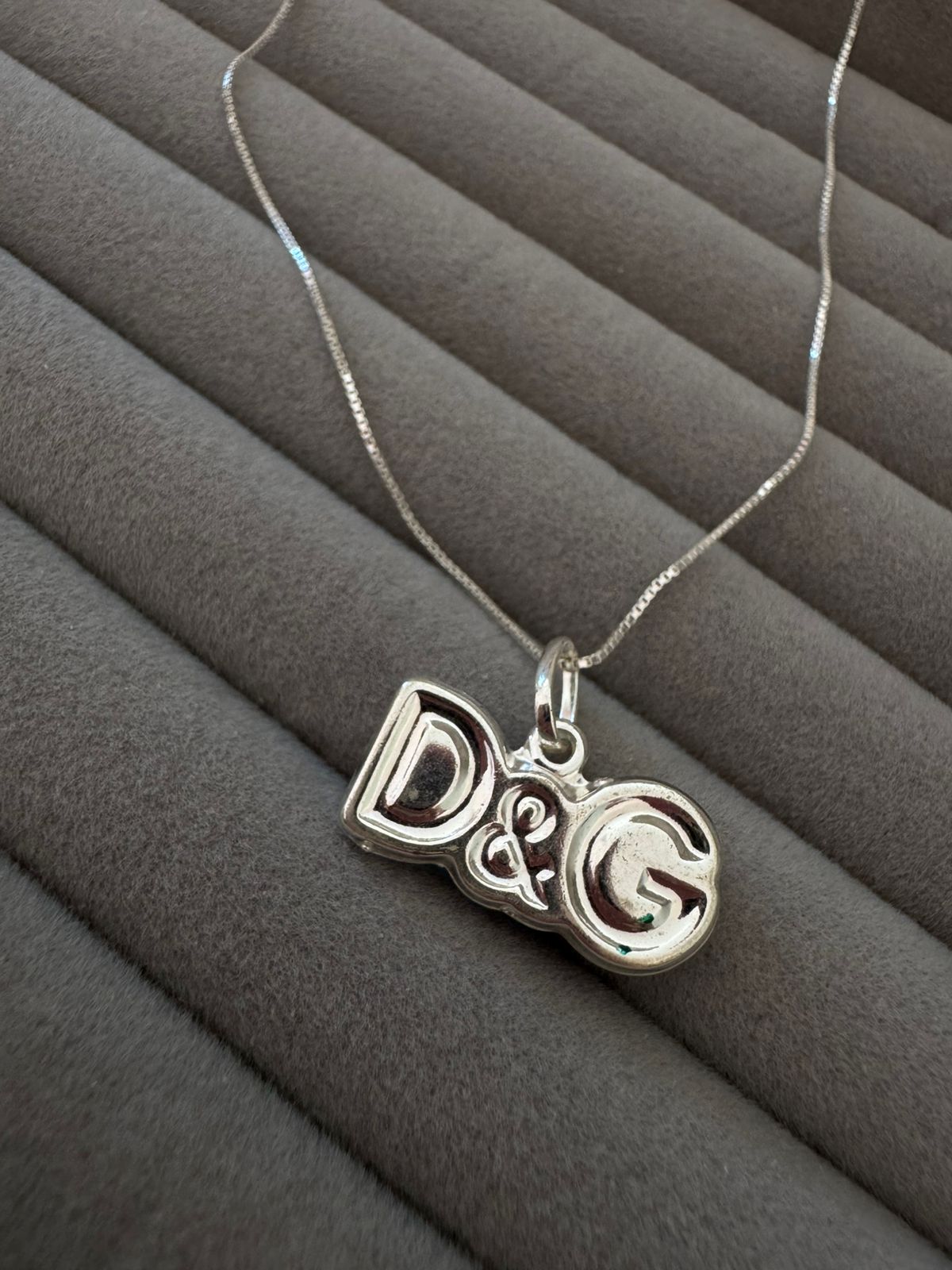 Colar Inspiração D&G