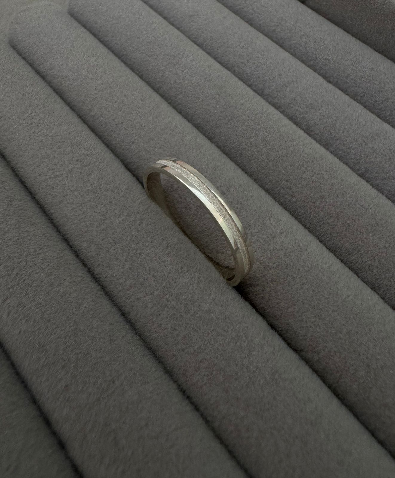 Aliança Compromisso Prata 925 Friso Diamantado com Laterais Polidas – 3,0mm