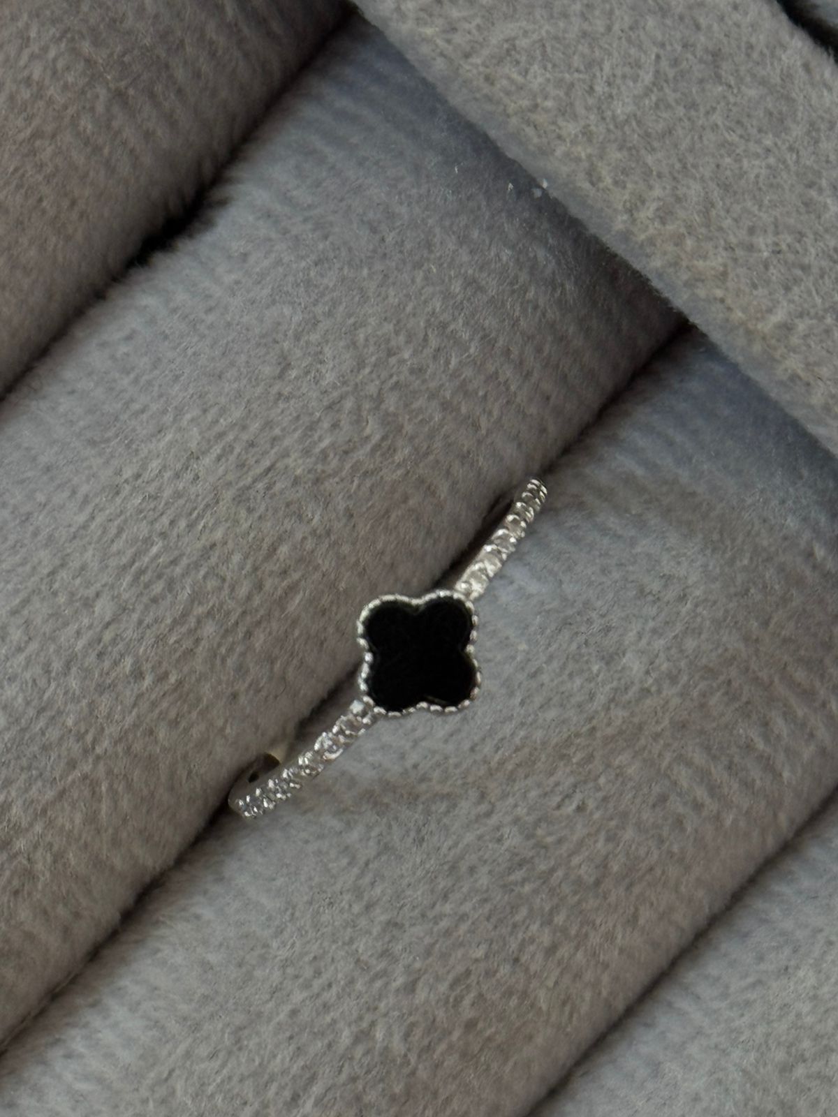 Anel Inspiração Van Cleef