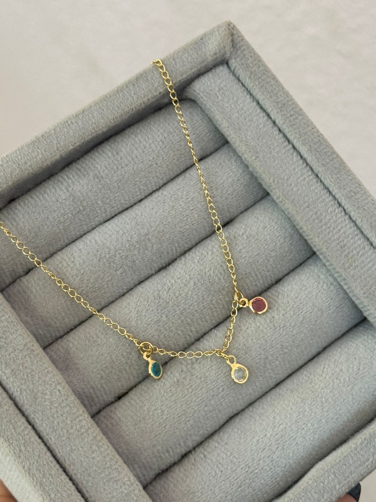 Colar Infantil Três Pontos de Luz Coloridos