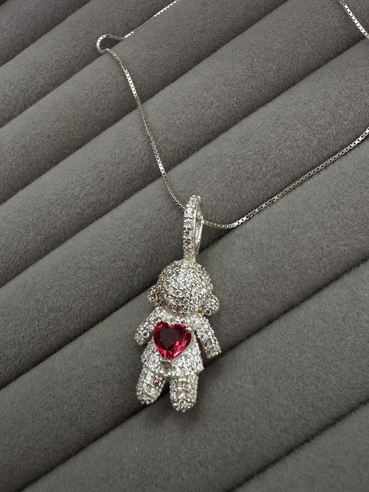 Colar Filhos na Micro Zircônia – Pingente Menina