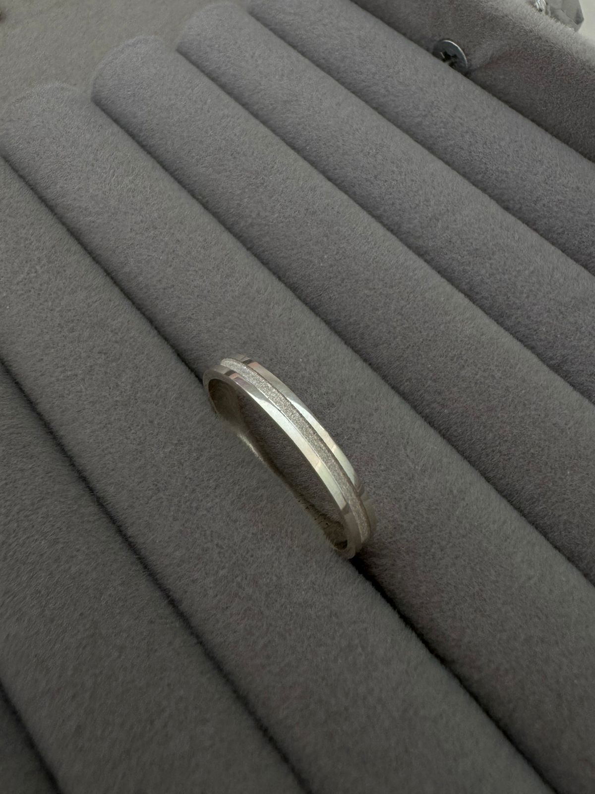 Aliança Compromisso Prata 925 Friso Diamantado com Laterais Polidas – 3,0mm