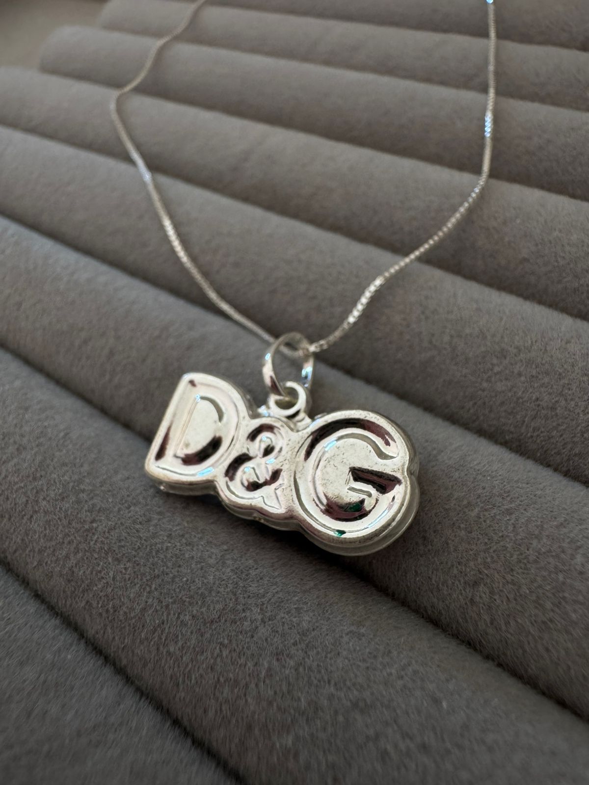 Colar Inspiração D&G