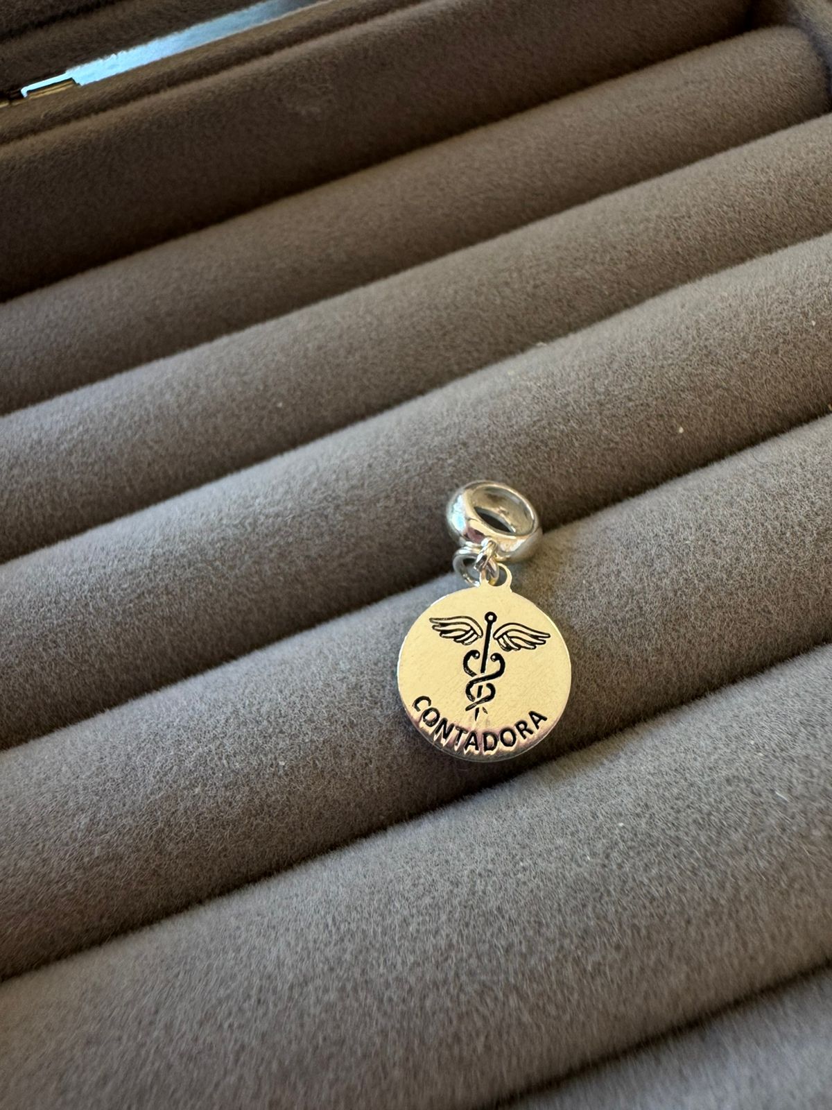 Berloque Profissão Contadora