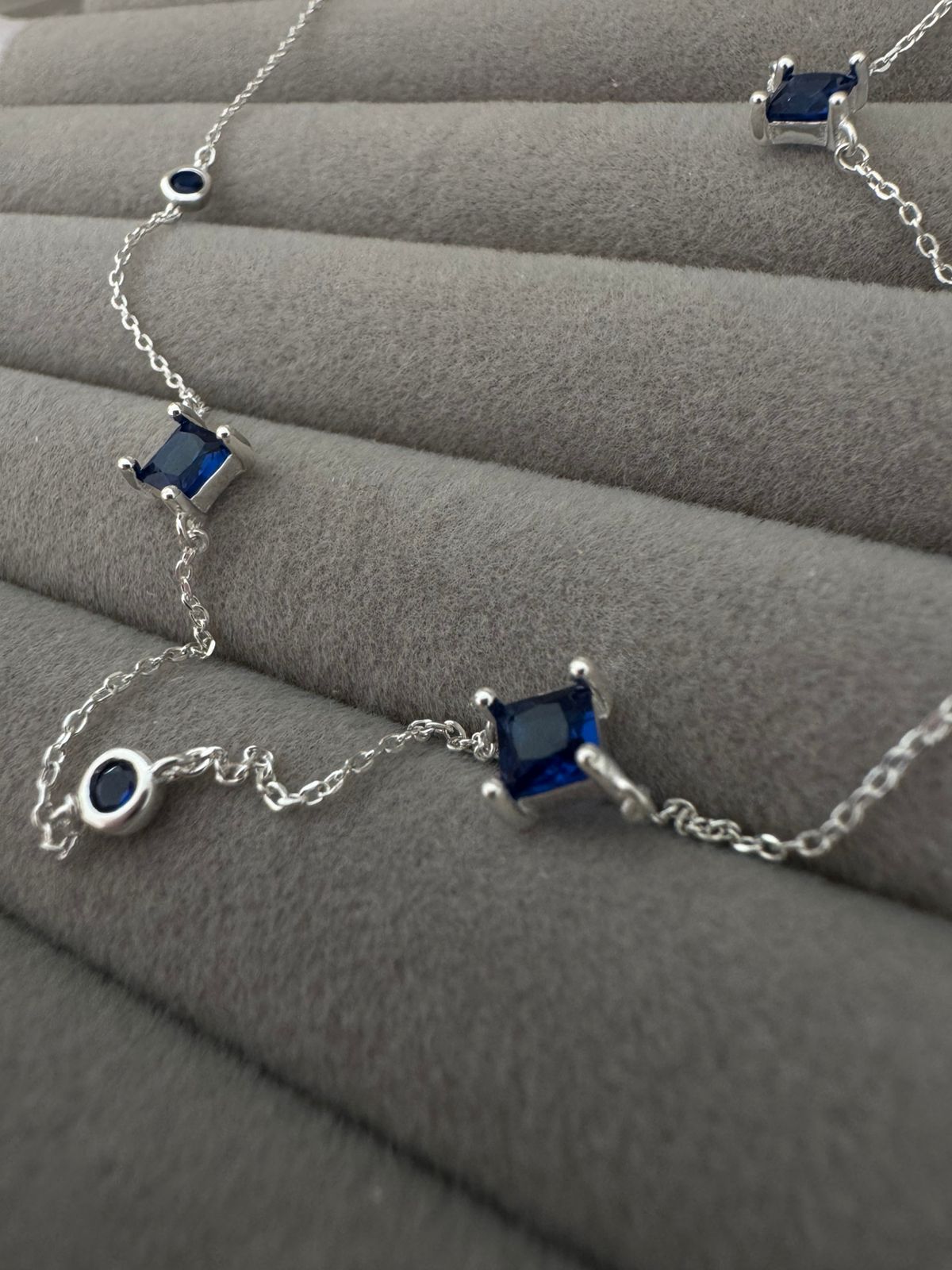 Colar com Zircônia Azul 