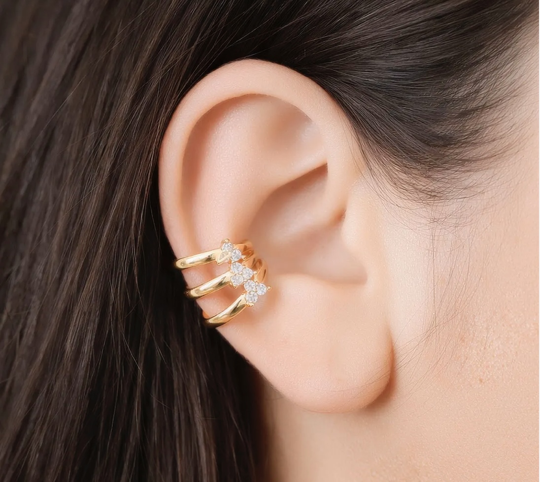 Ear Cuff Dourado com Cristais