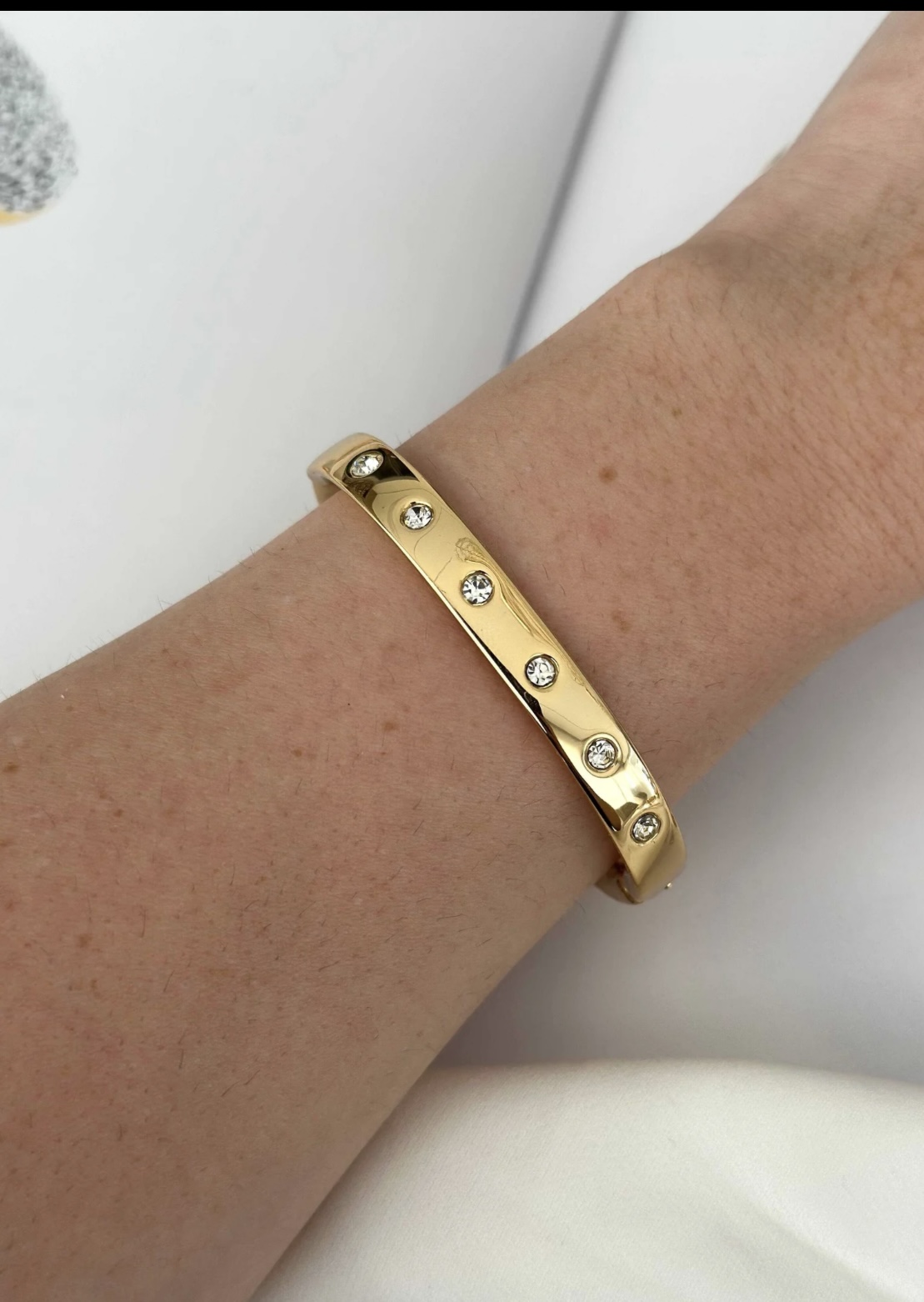 Bracelete Dourado com strass