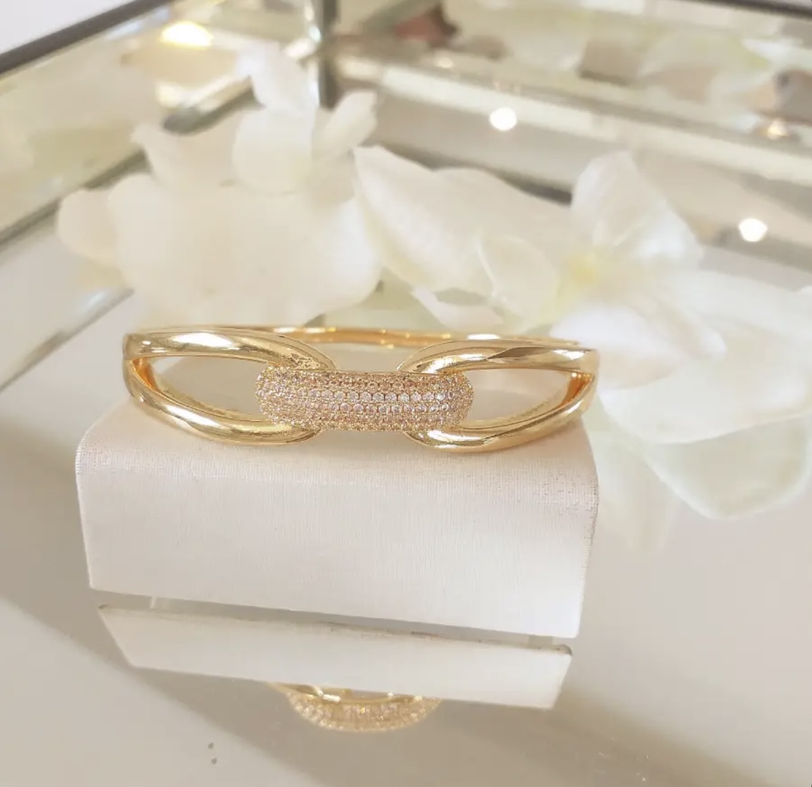Bracelete Dourado com Zircônias