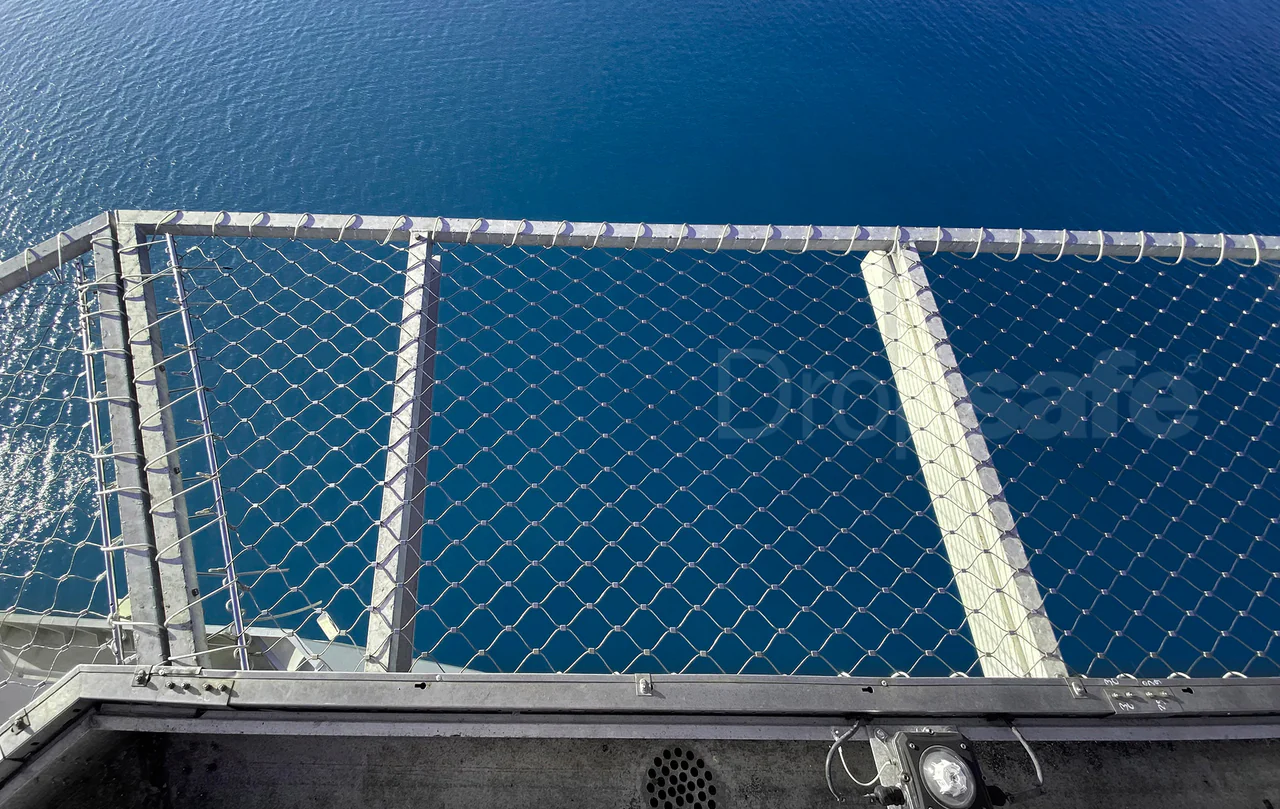 Dropsafe Helideck Perimeter Safety Net