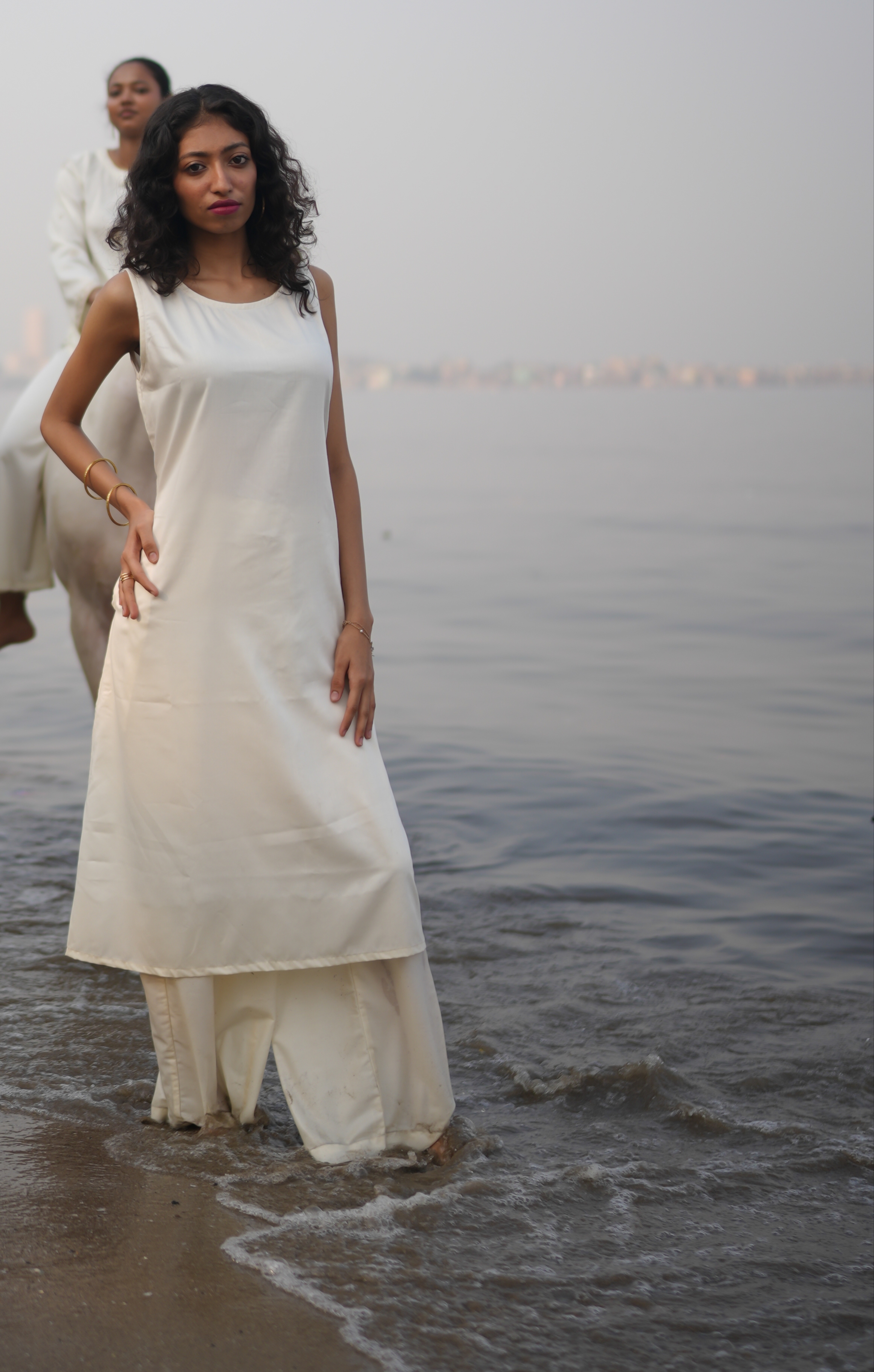 The minimalist charm