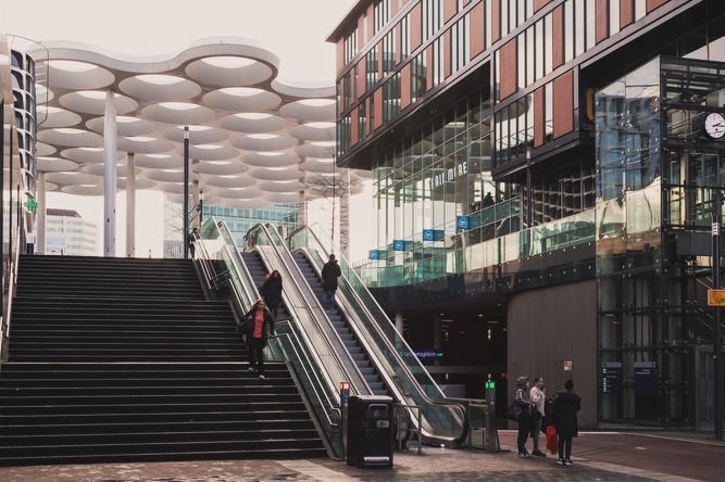 Modern City Travel Booking