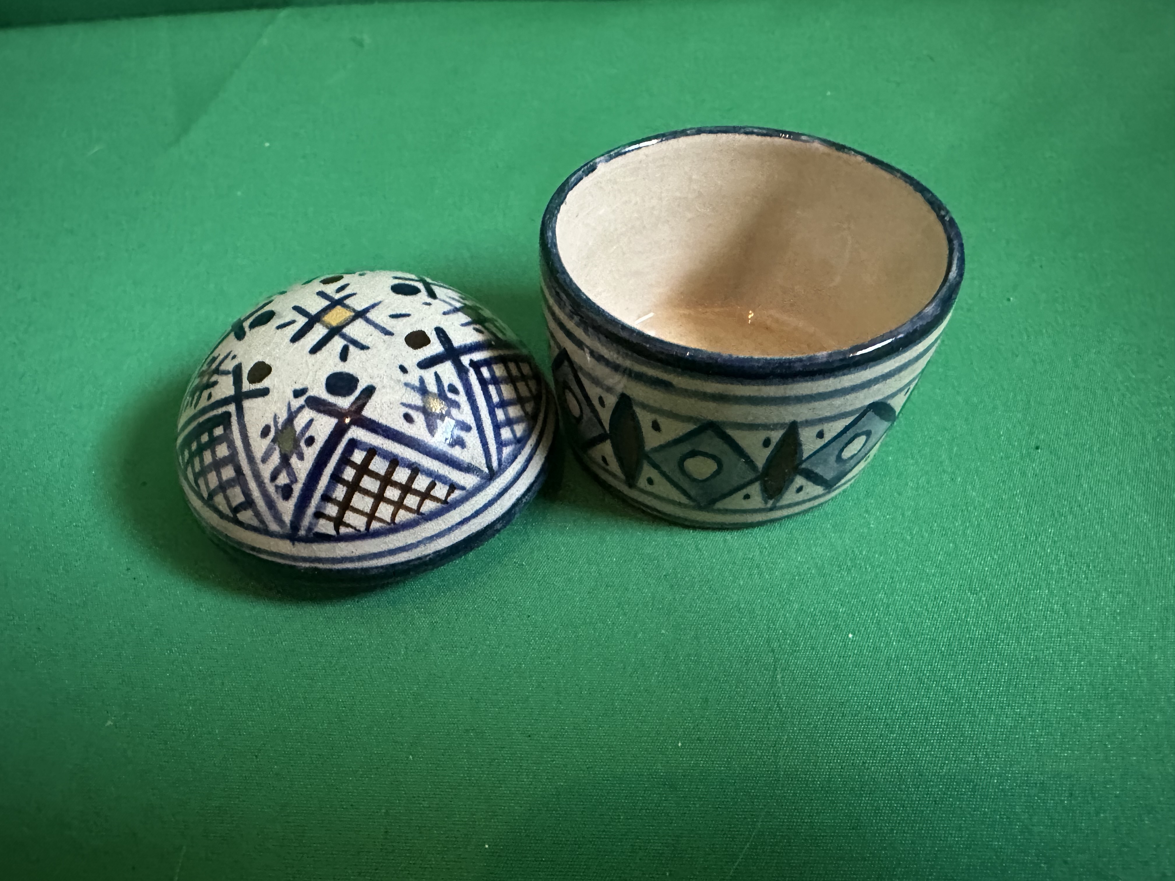 Boîte en céramique décorative