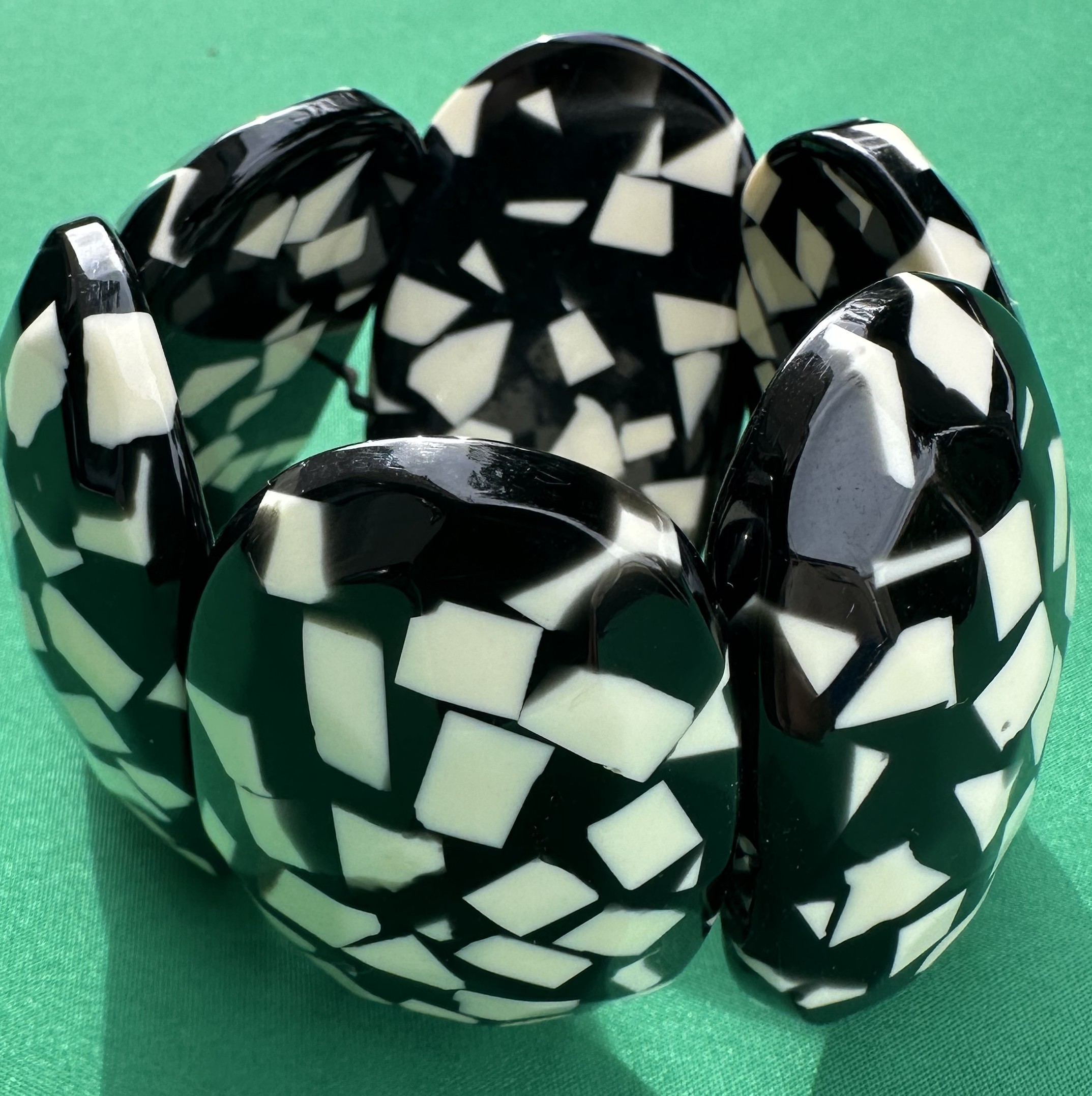 Bracelet large noir et blanc