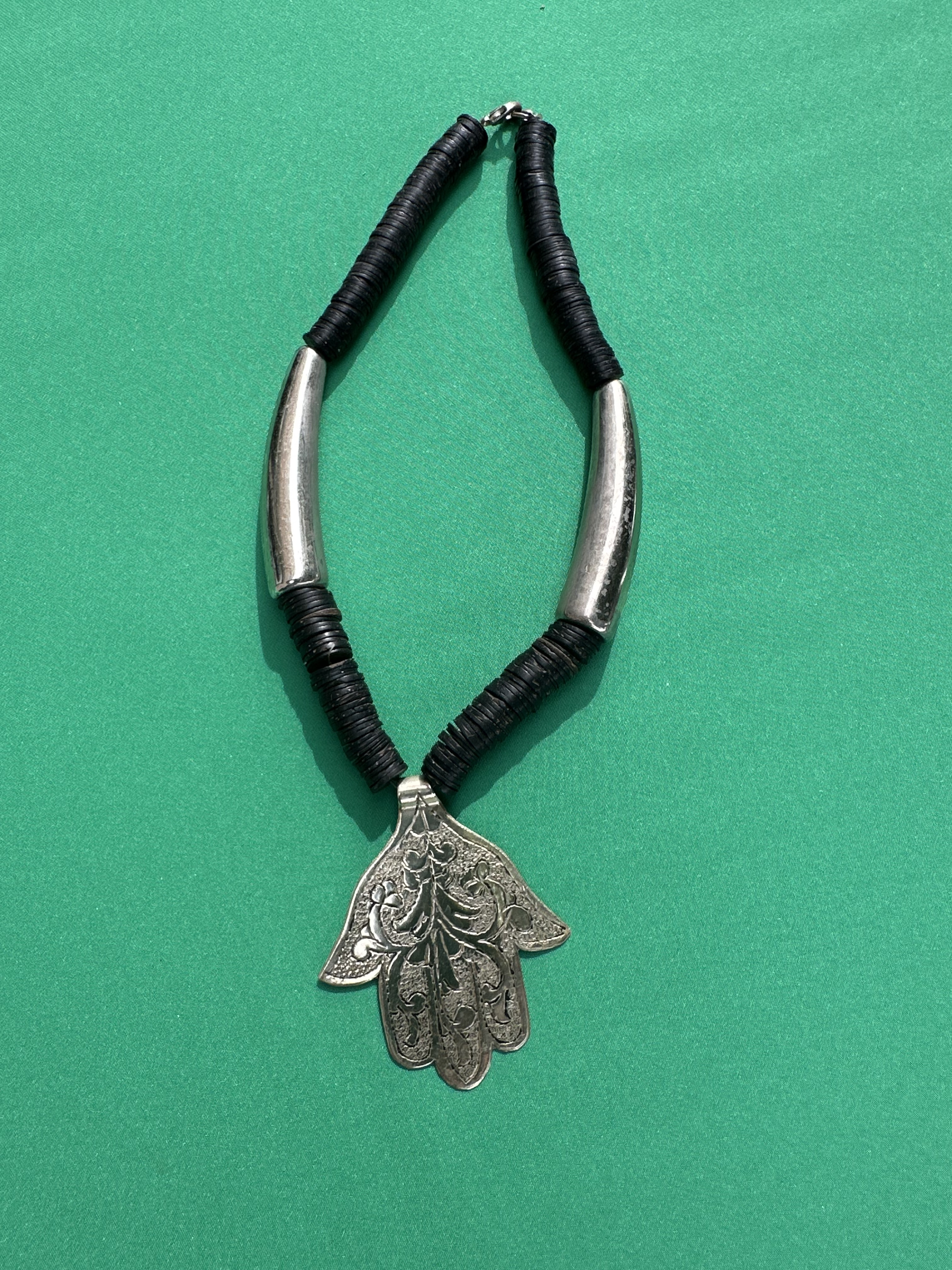 Collier Main de Fatma Argenté