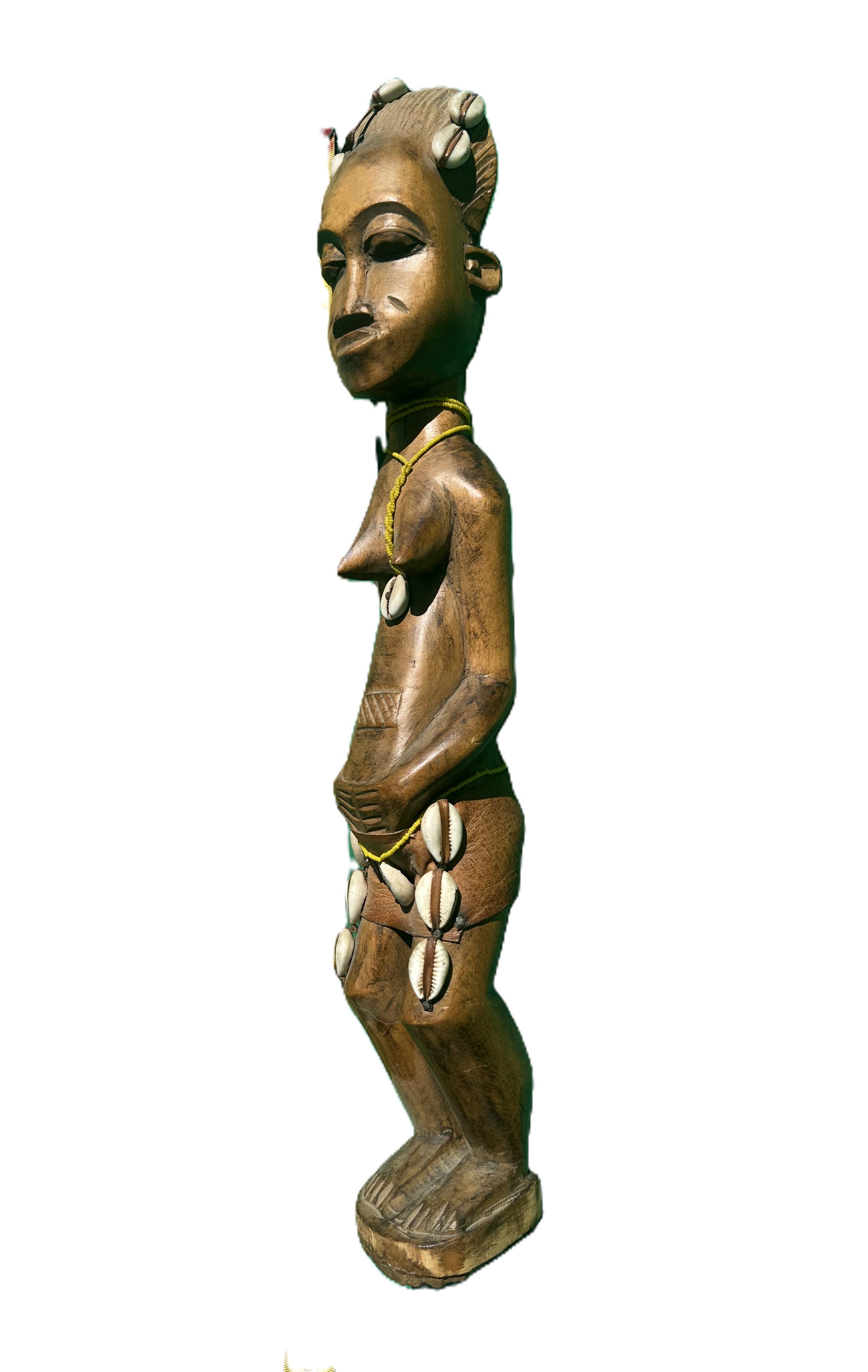 Statue en bois africain