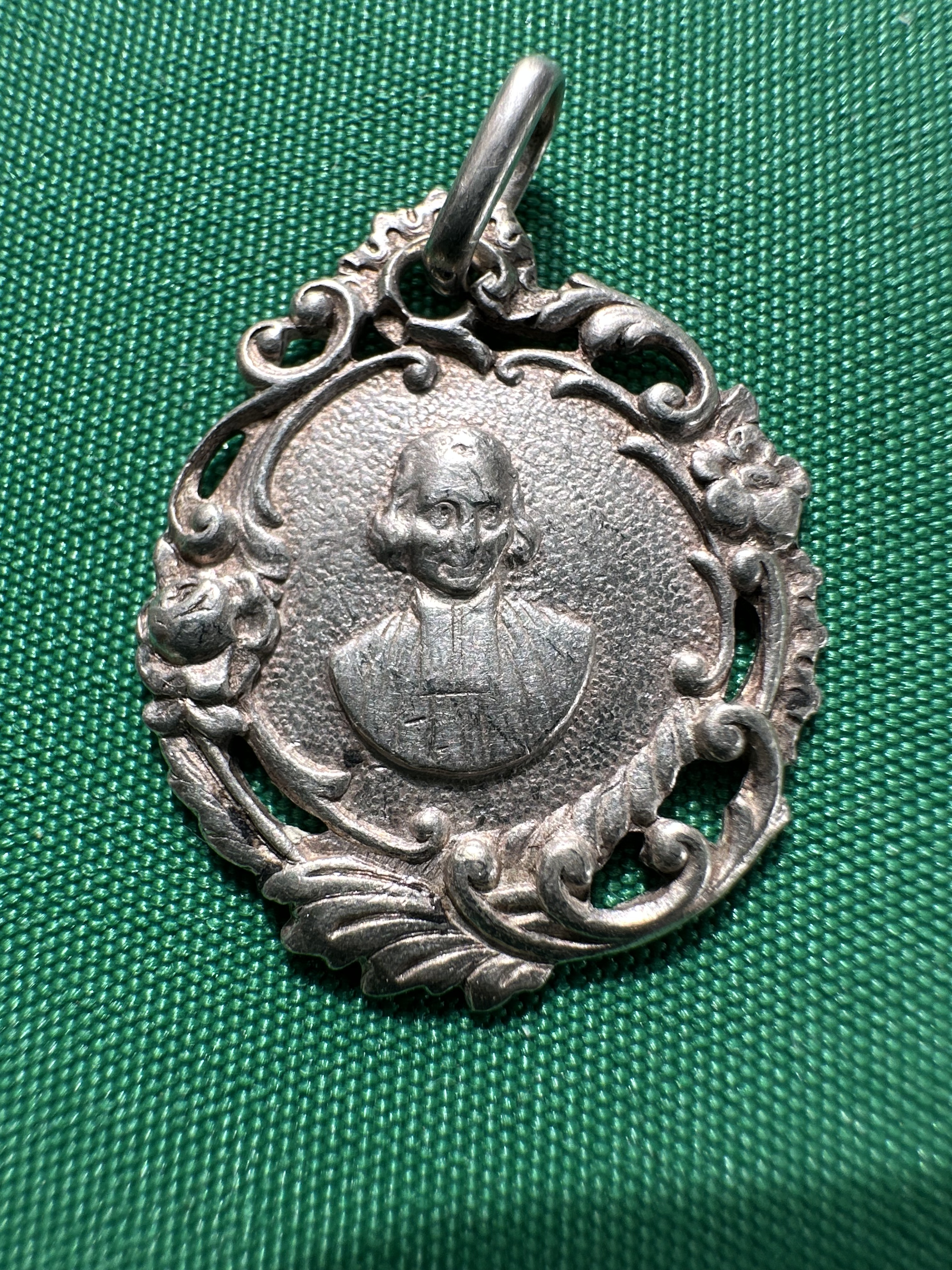 Médaille religieuse ancienne